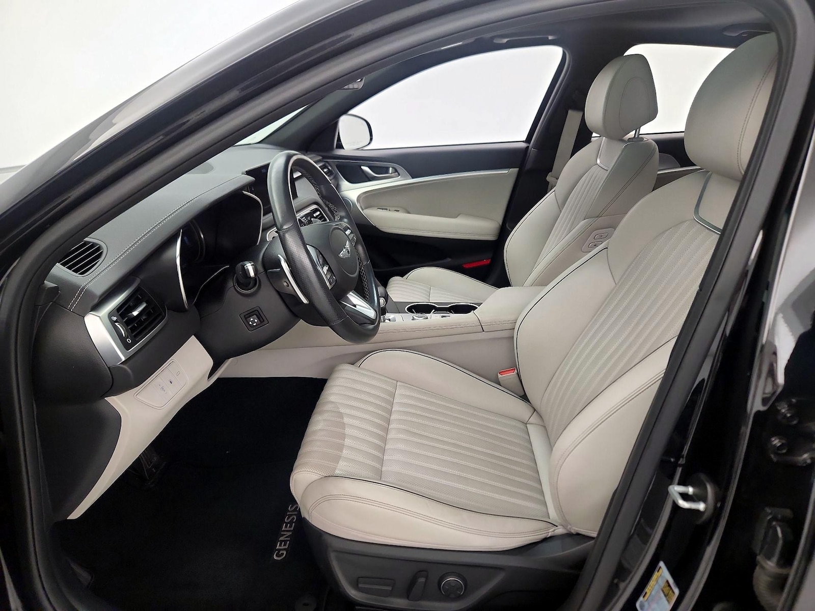 2022 GENESIS G70 Standard - Photo 12