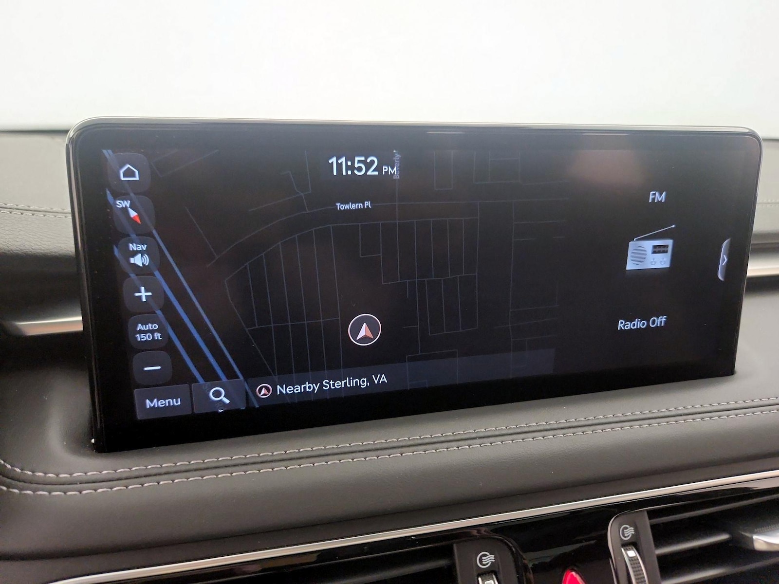 2022 GENESIS G70 Standard - Photo 15