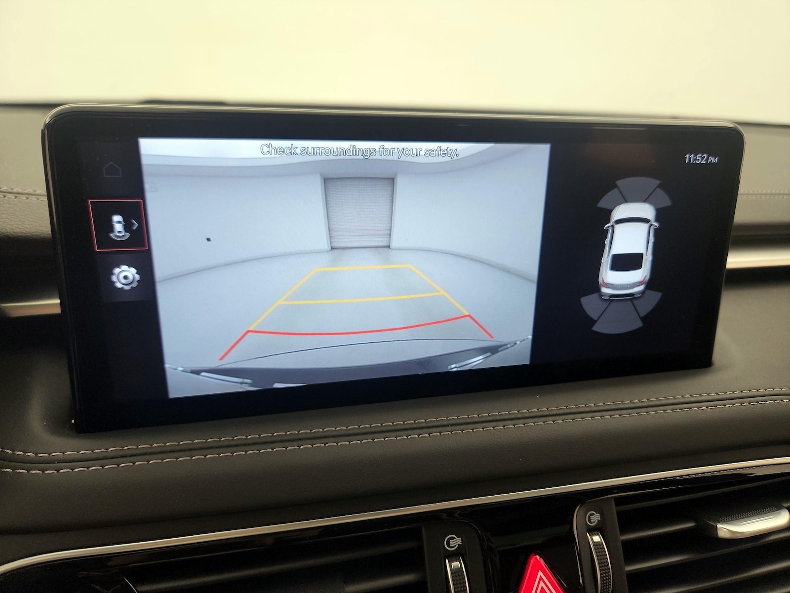2022 GENESIS G70 Standard - Photo 16