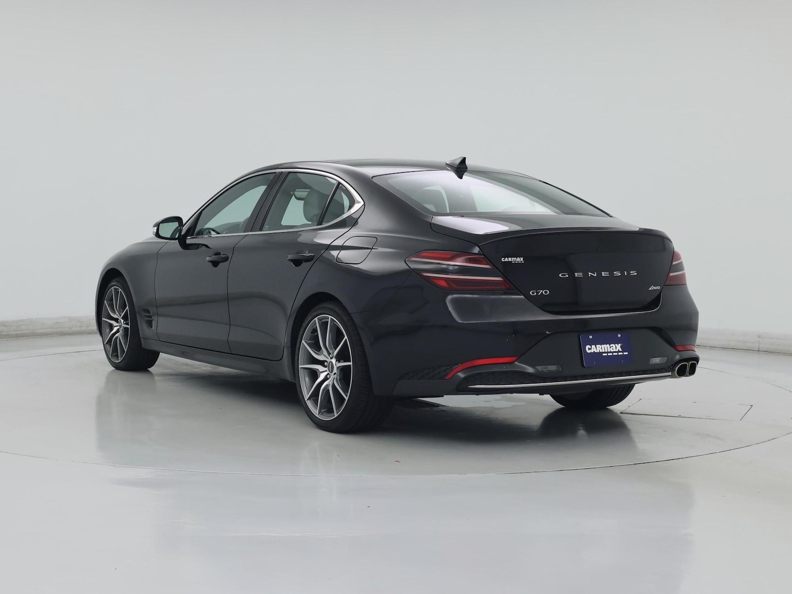 2022 GENESIS G70 Standard - Photo 3