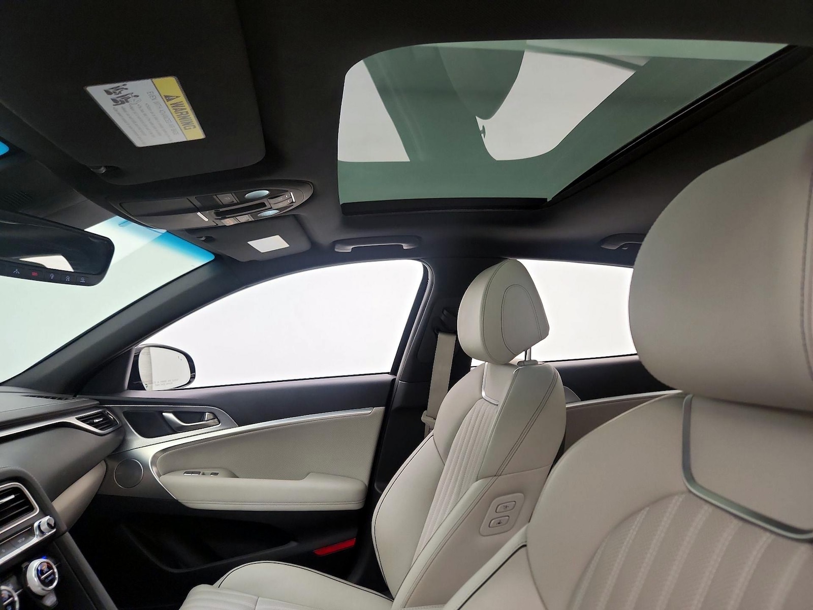2022 GENESIS G70 Standard - Photo 21