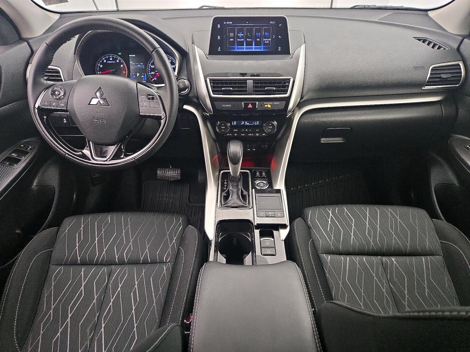 2019 Mitsubishi Eclipse Cross SE - Photo 10