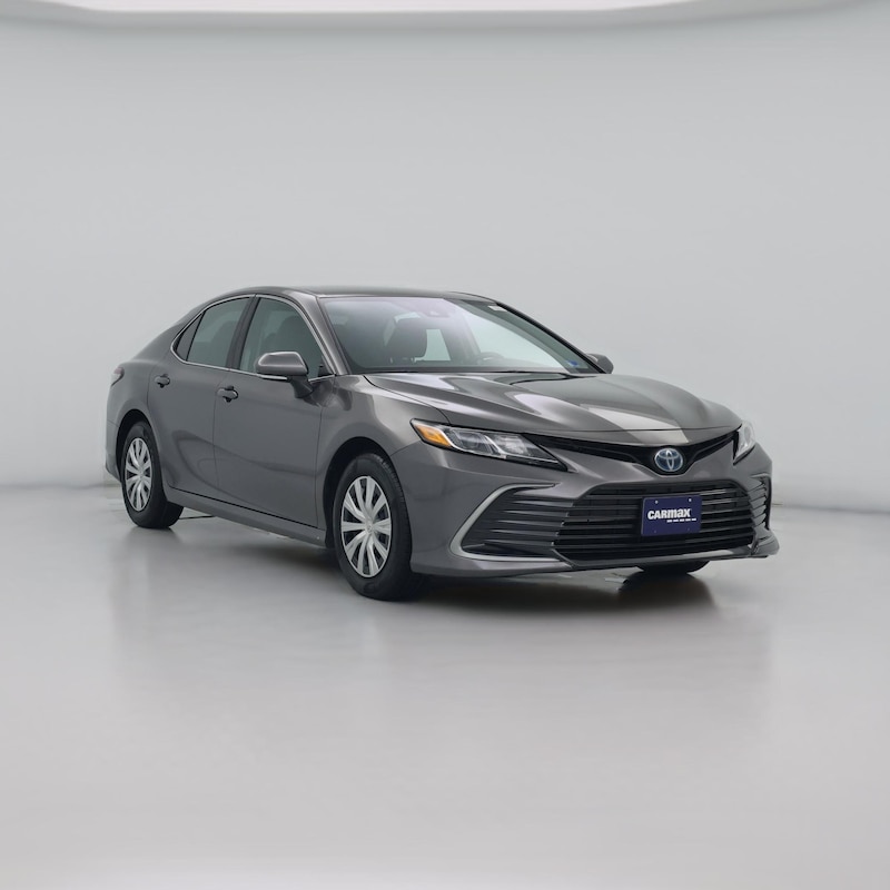 2022 Toyota Camry Hybrid LE