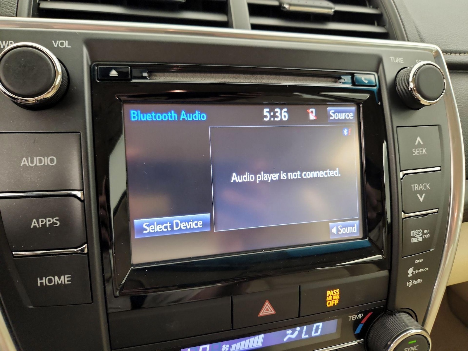 2015 Toyota Camry XLE - Photo 16