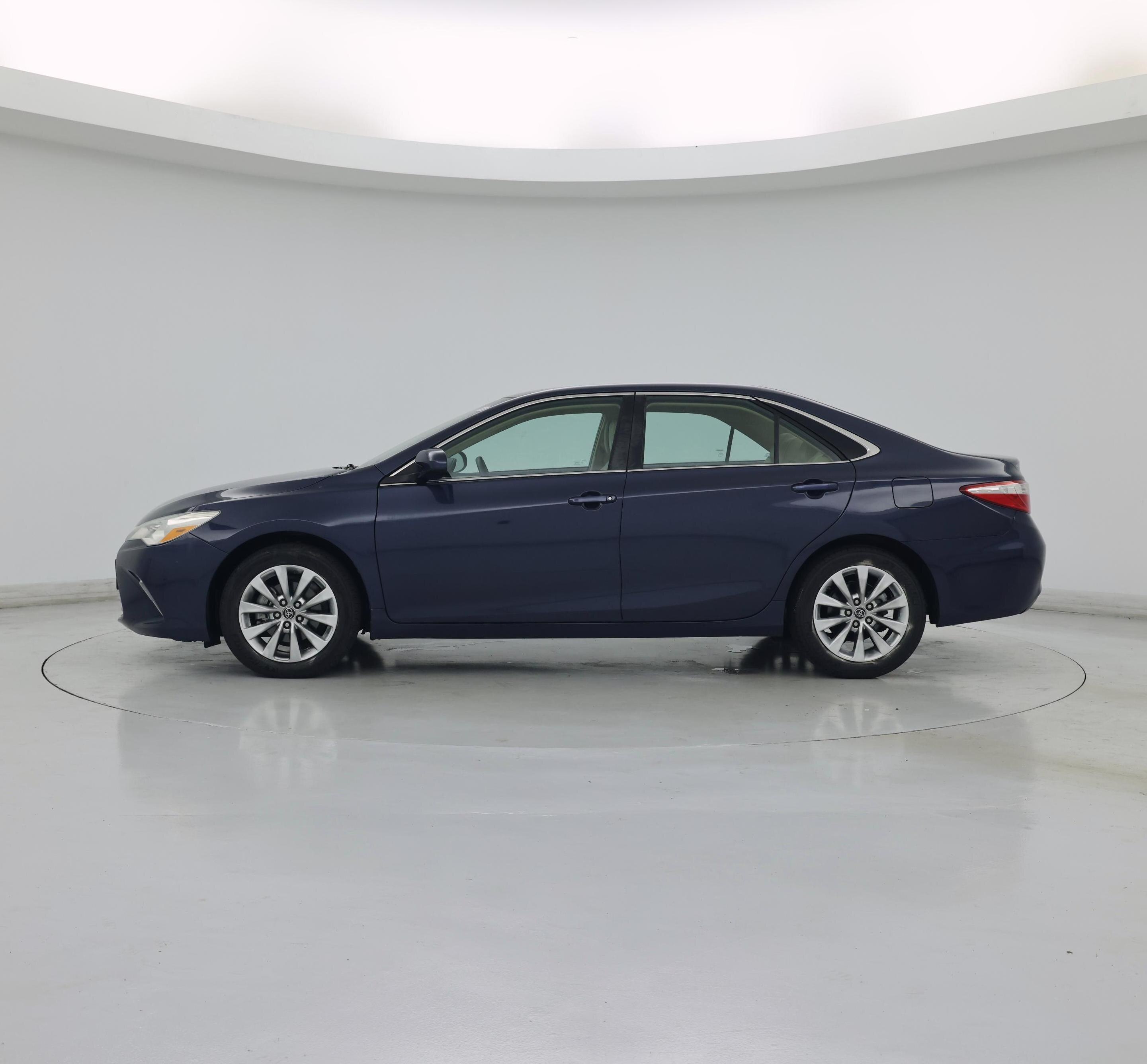 Thumbnail: 2015 Toyota Camry - 3