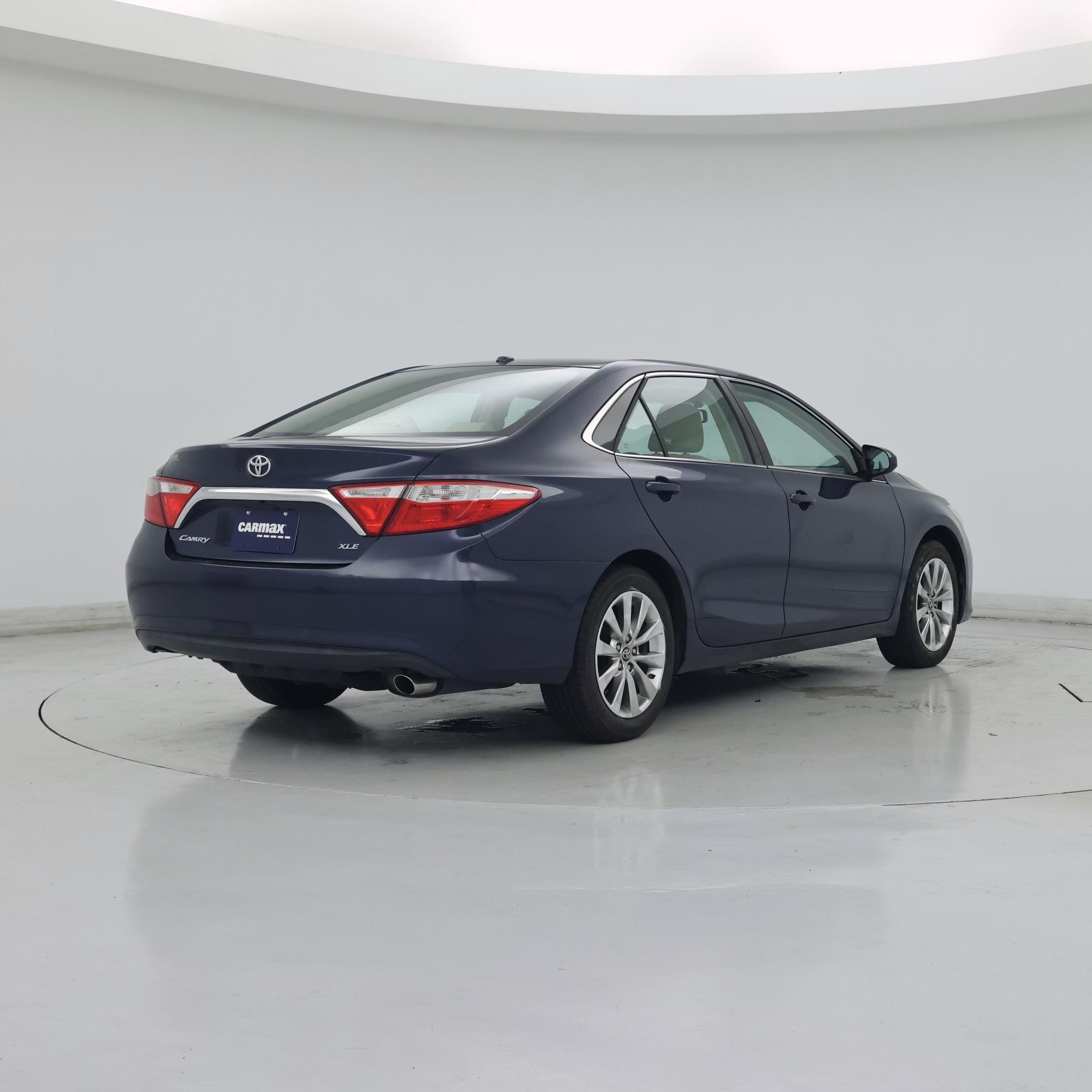 Thumbnail: 2015 Toyota Camry - 8