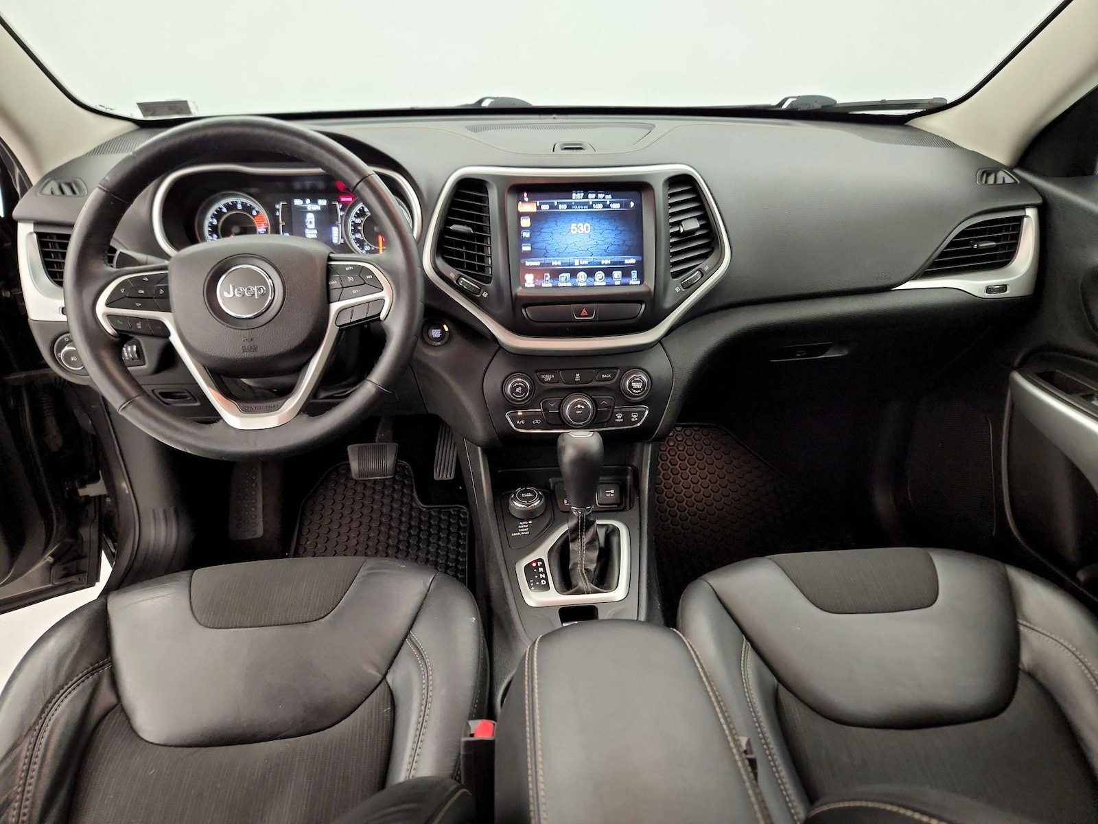 2018 Jeep Cherokee Latitude Plus - Photo 10