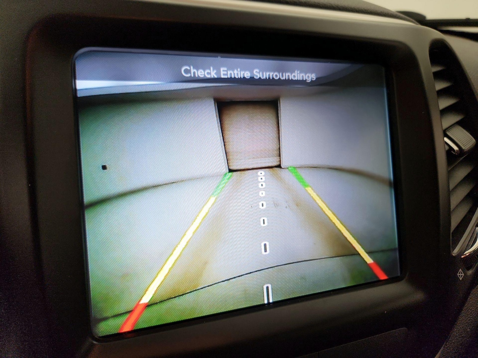 2018 Jeep Cherokee Latitude Plus - Photo 15