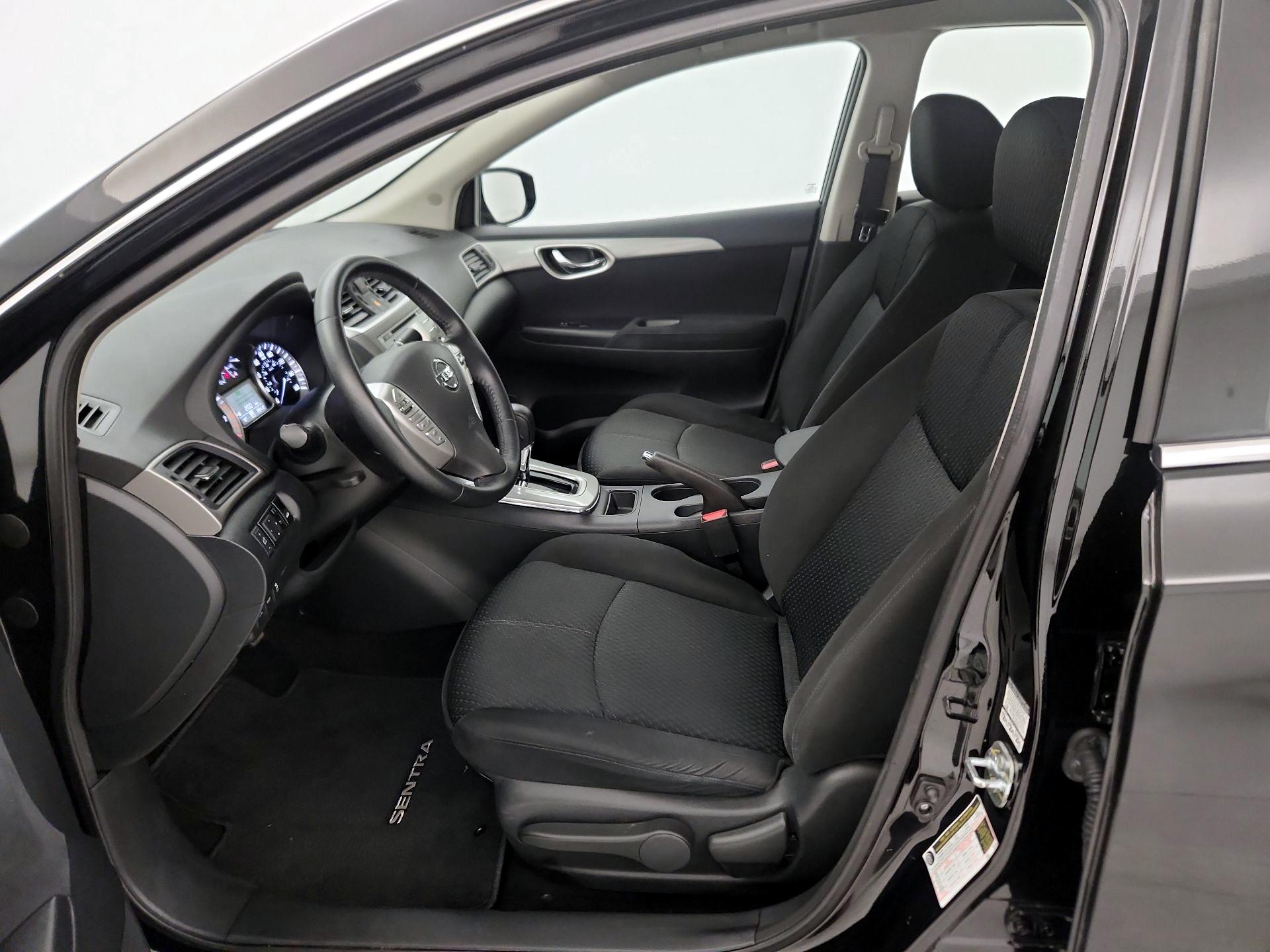 Thumbnail: 2014 Nissan Sentra - 11