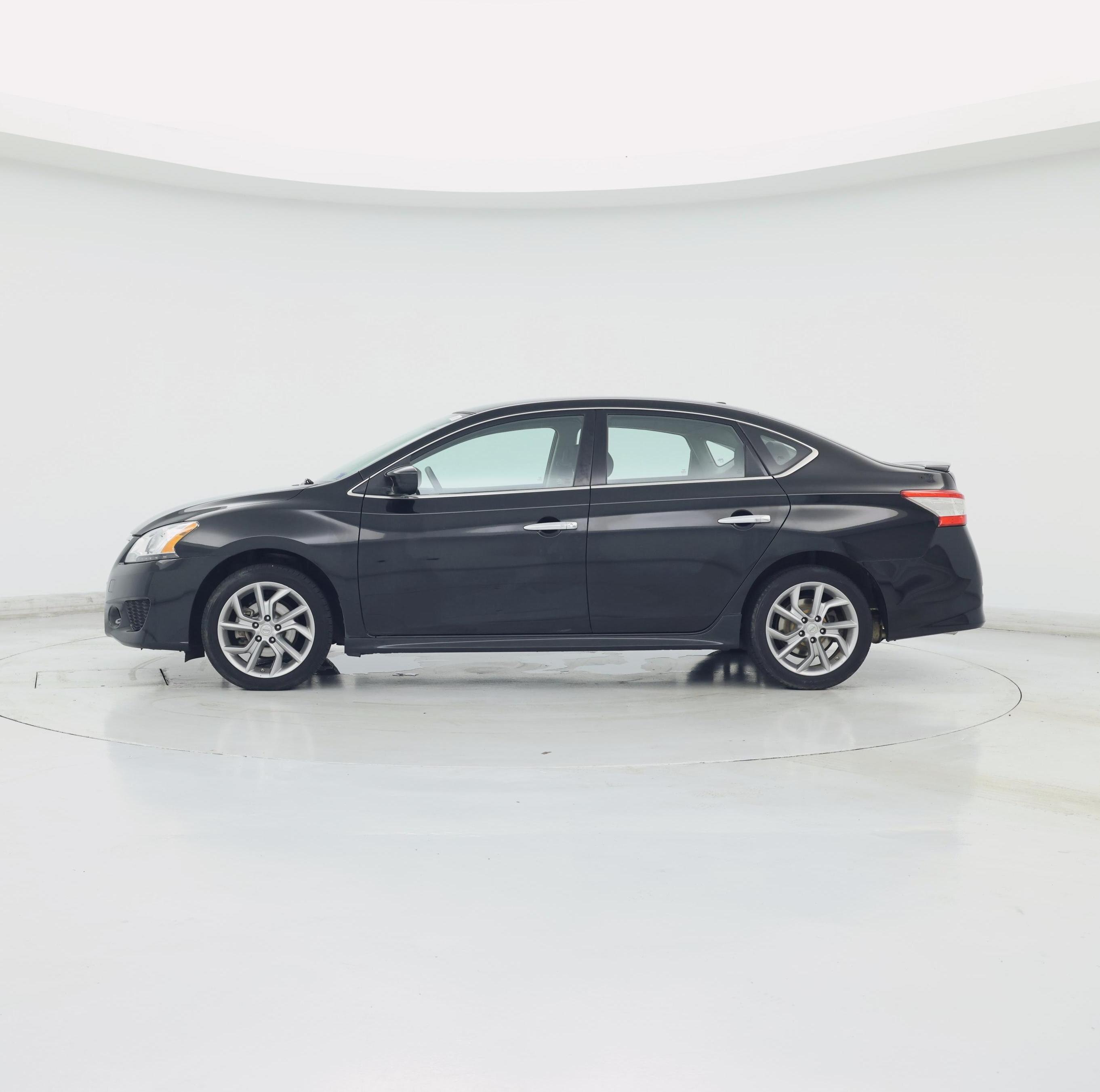 Thumbnail: 2014 Nissan Sentra - 3