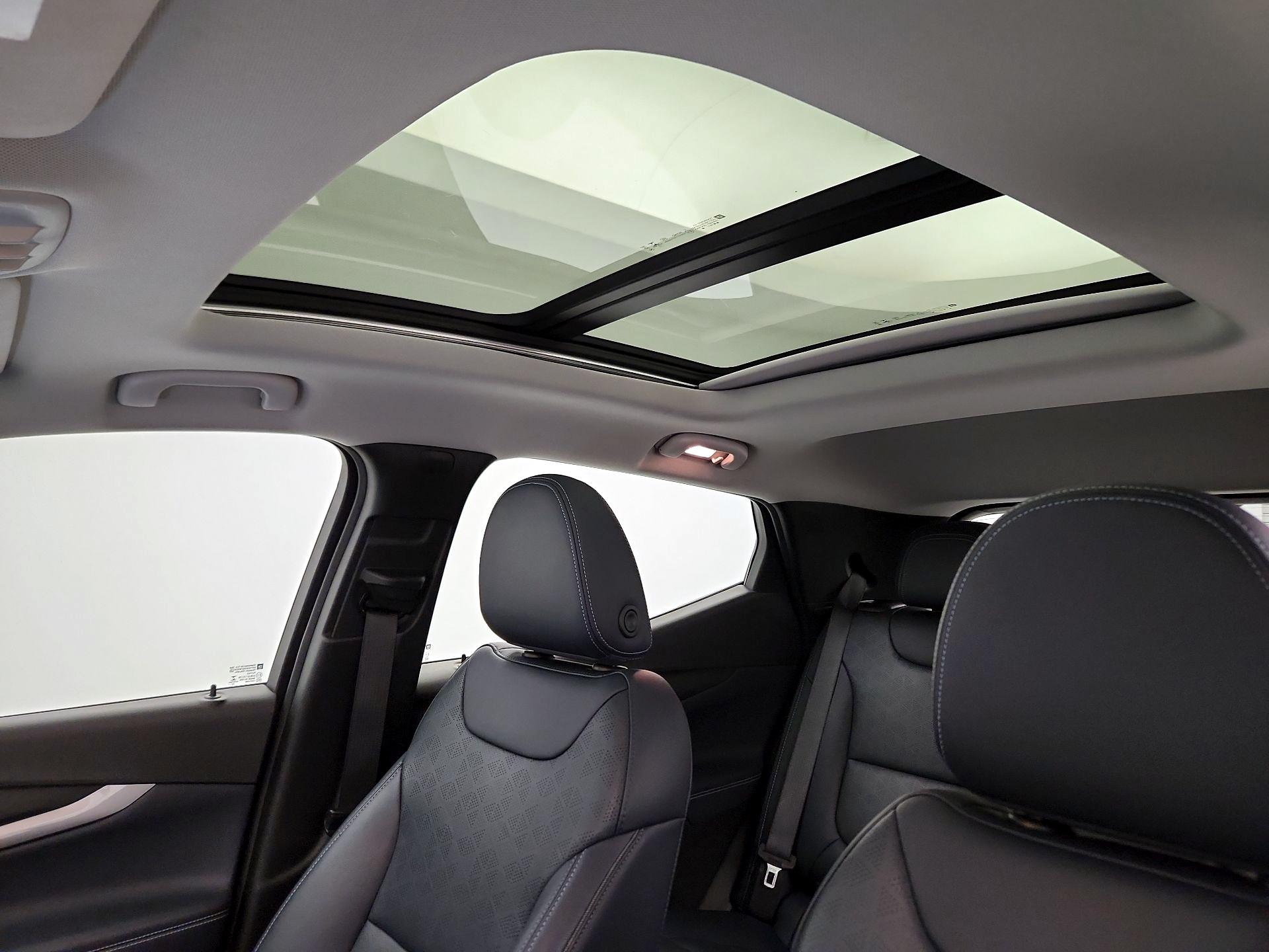 Thumbnail: 2023 Chevrolet Bolt EUV - 20