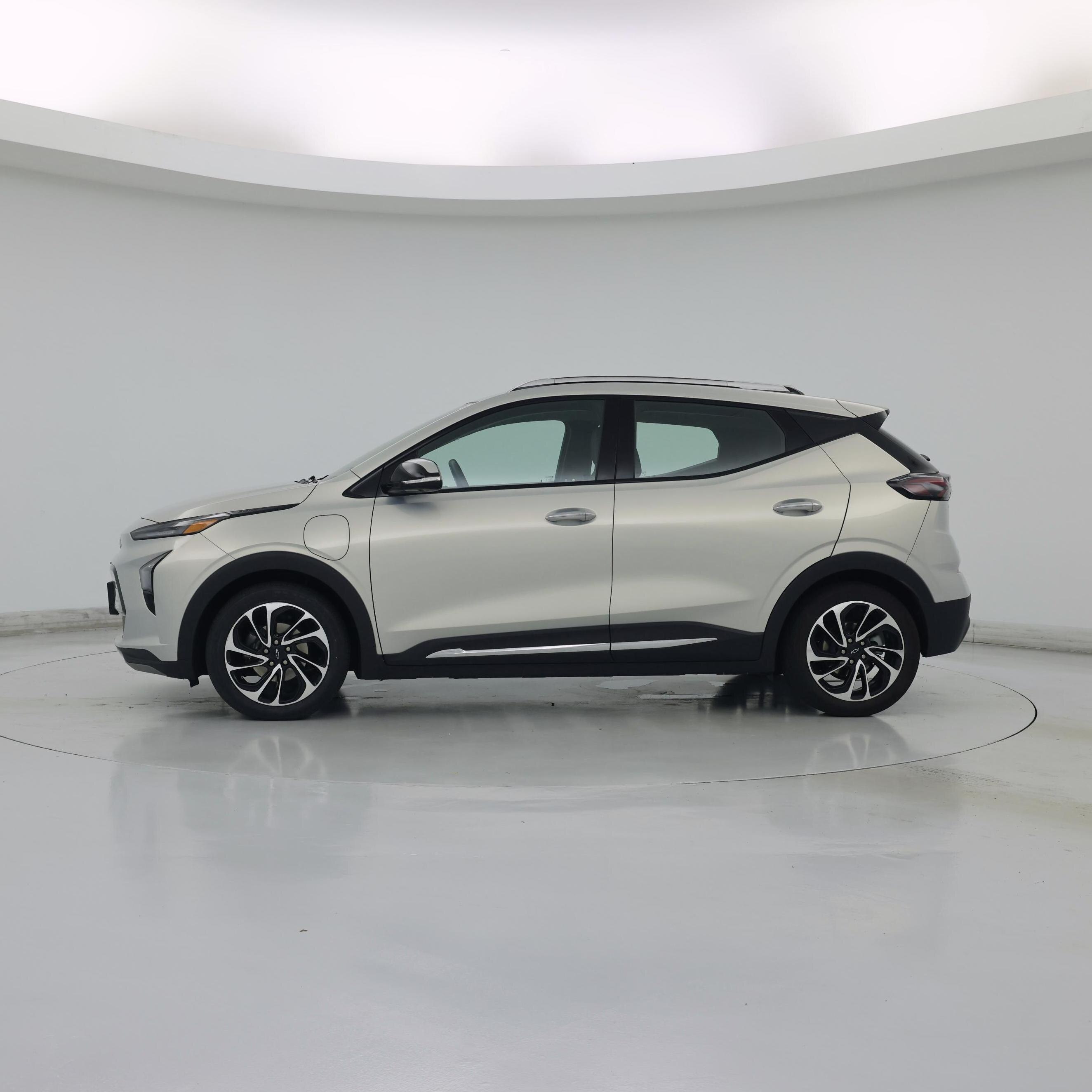 Thumbnail: 2023 Chevrolet Bolt EUV - 3