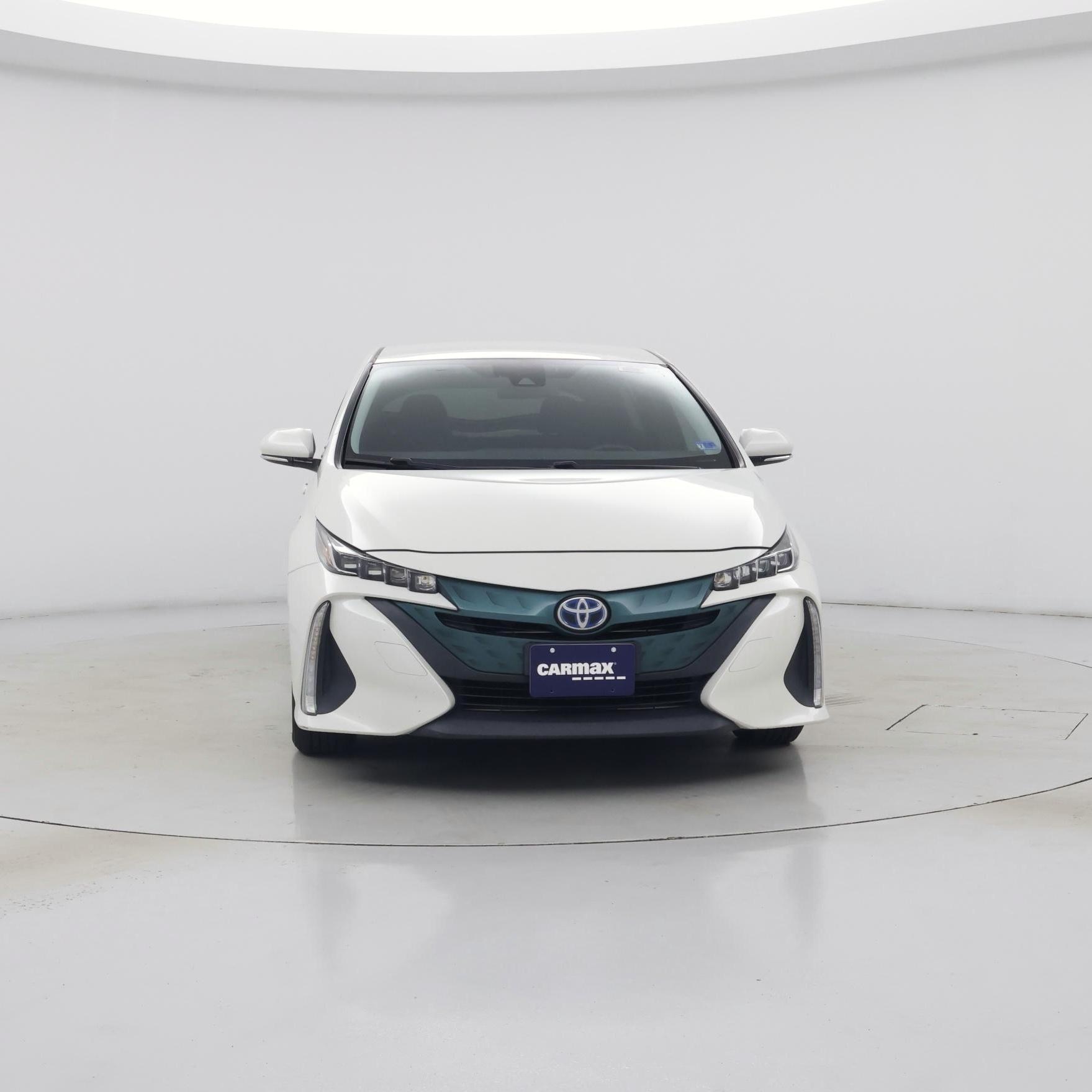 Thumbnail: 2017 Toyota Prius Prime - 5