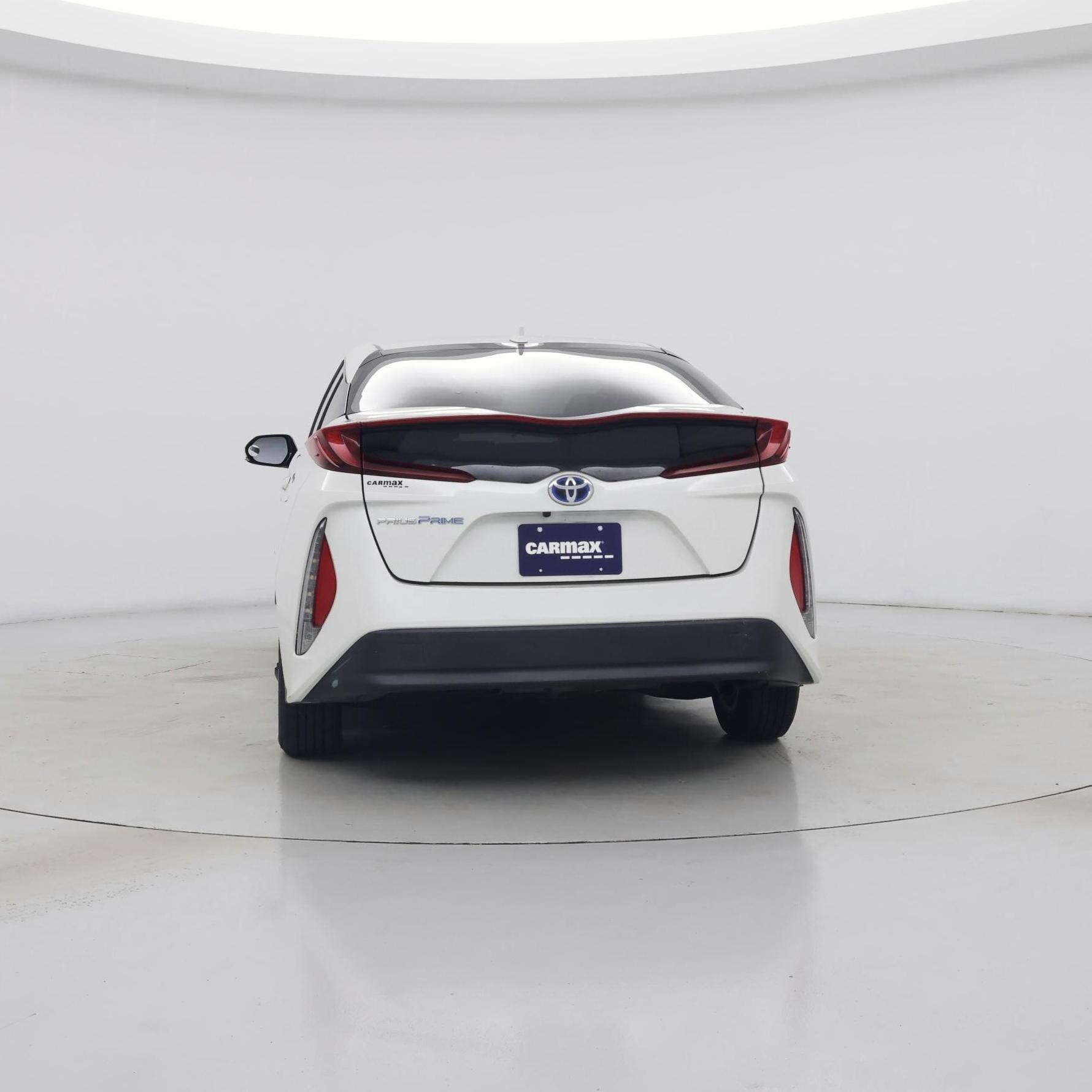 Thumbnail: 2017 Toyota Prius Prime - 6