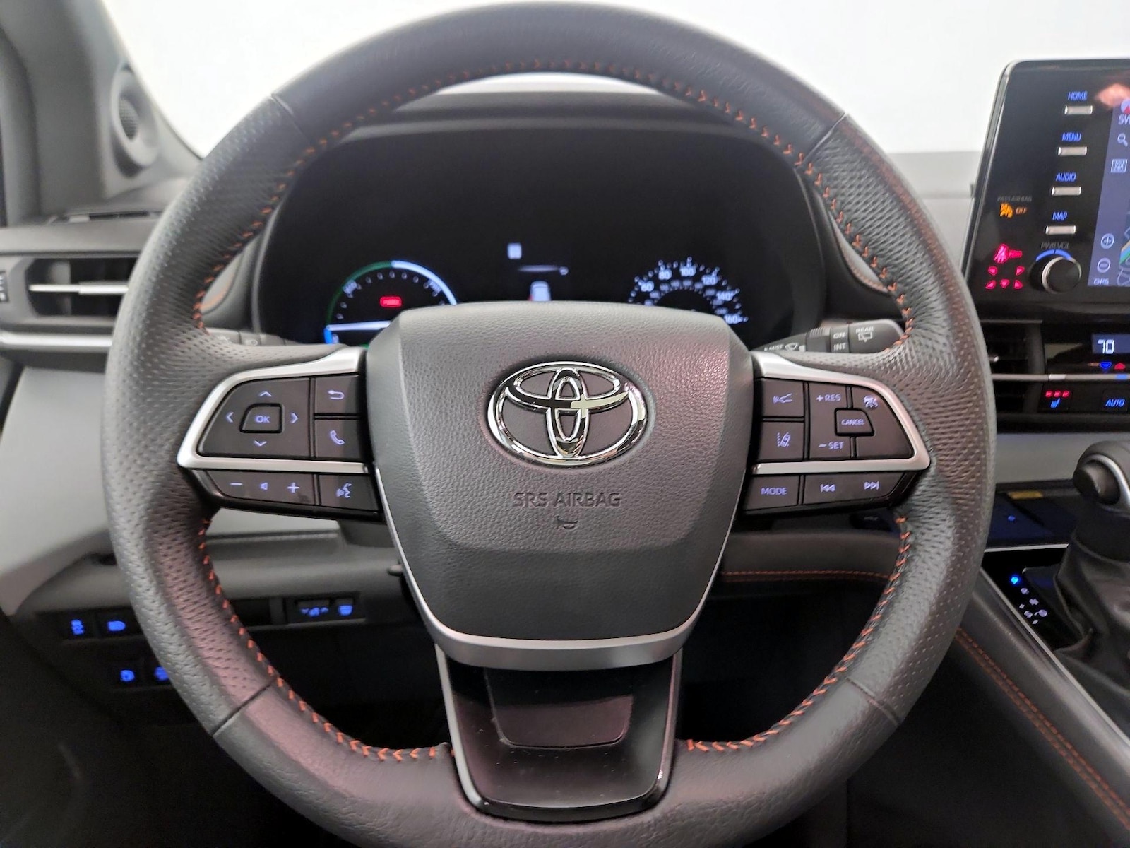 2024 Toyota Sienna XSE - Photo 11