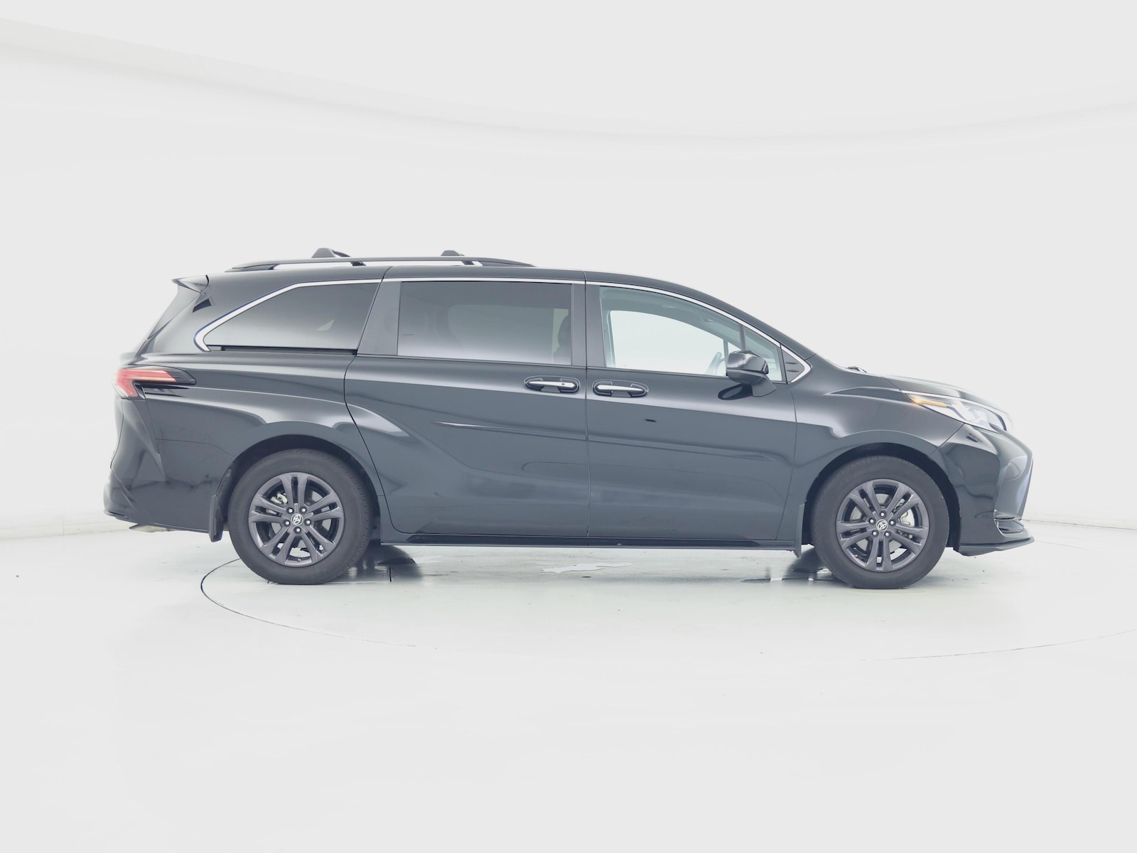 2024 Toyota Sienna XSE - Photo 8