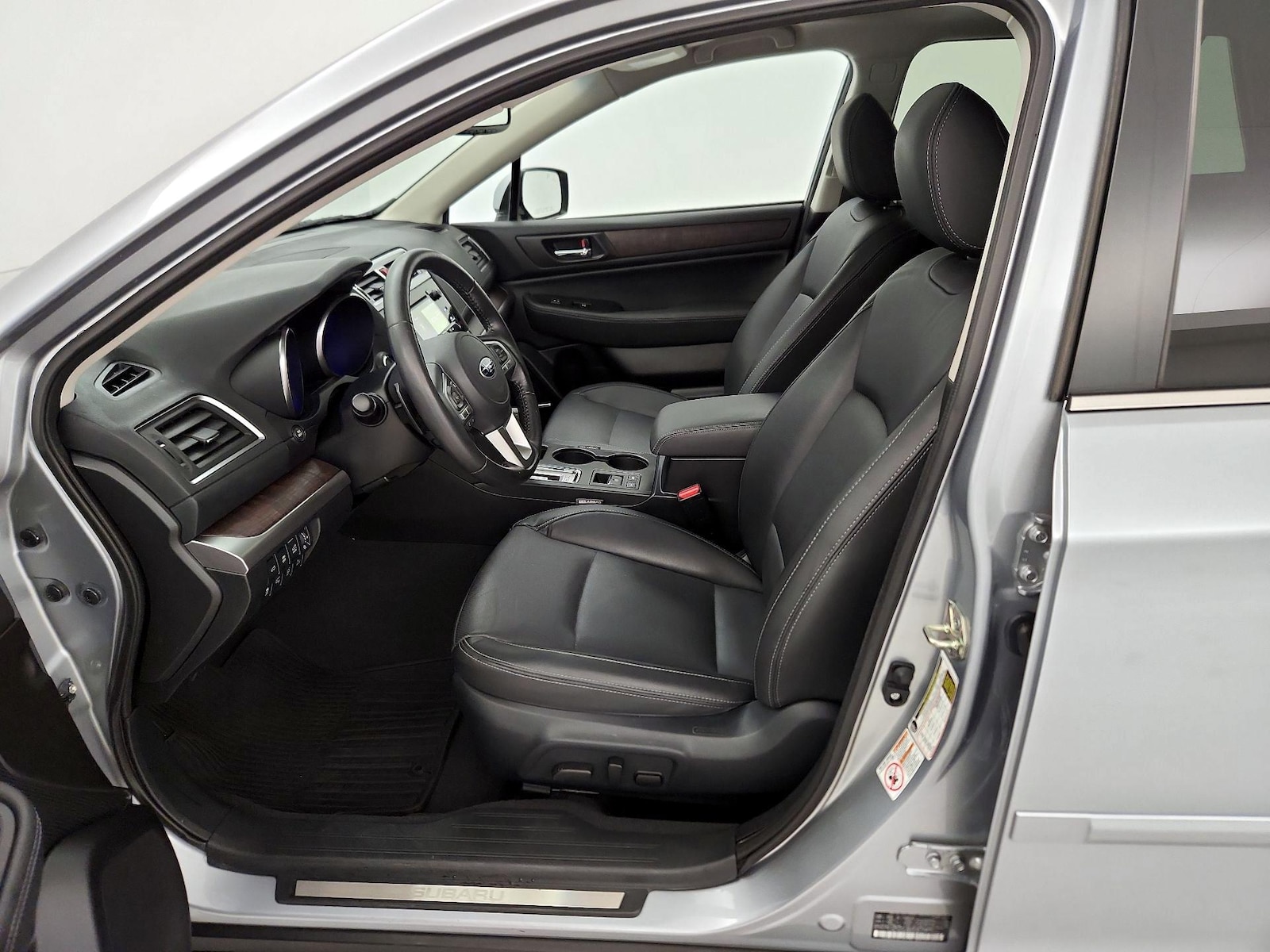 2016 Subaru Outback Limited - Photo 12