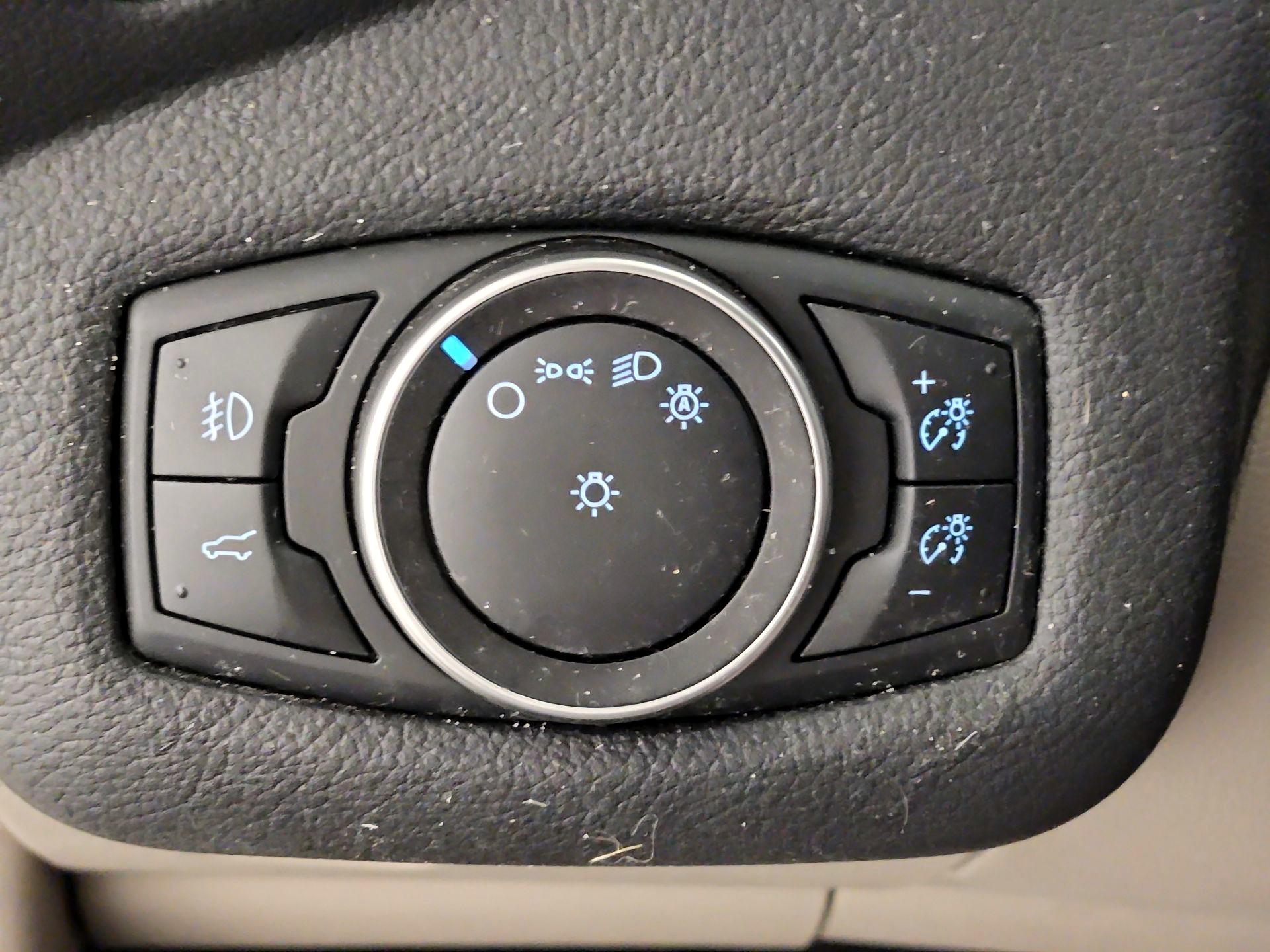 Thumbnail: 2018 Ford Escape - 13