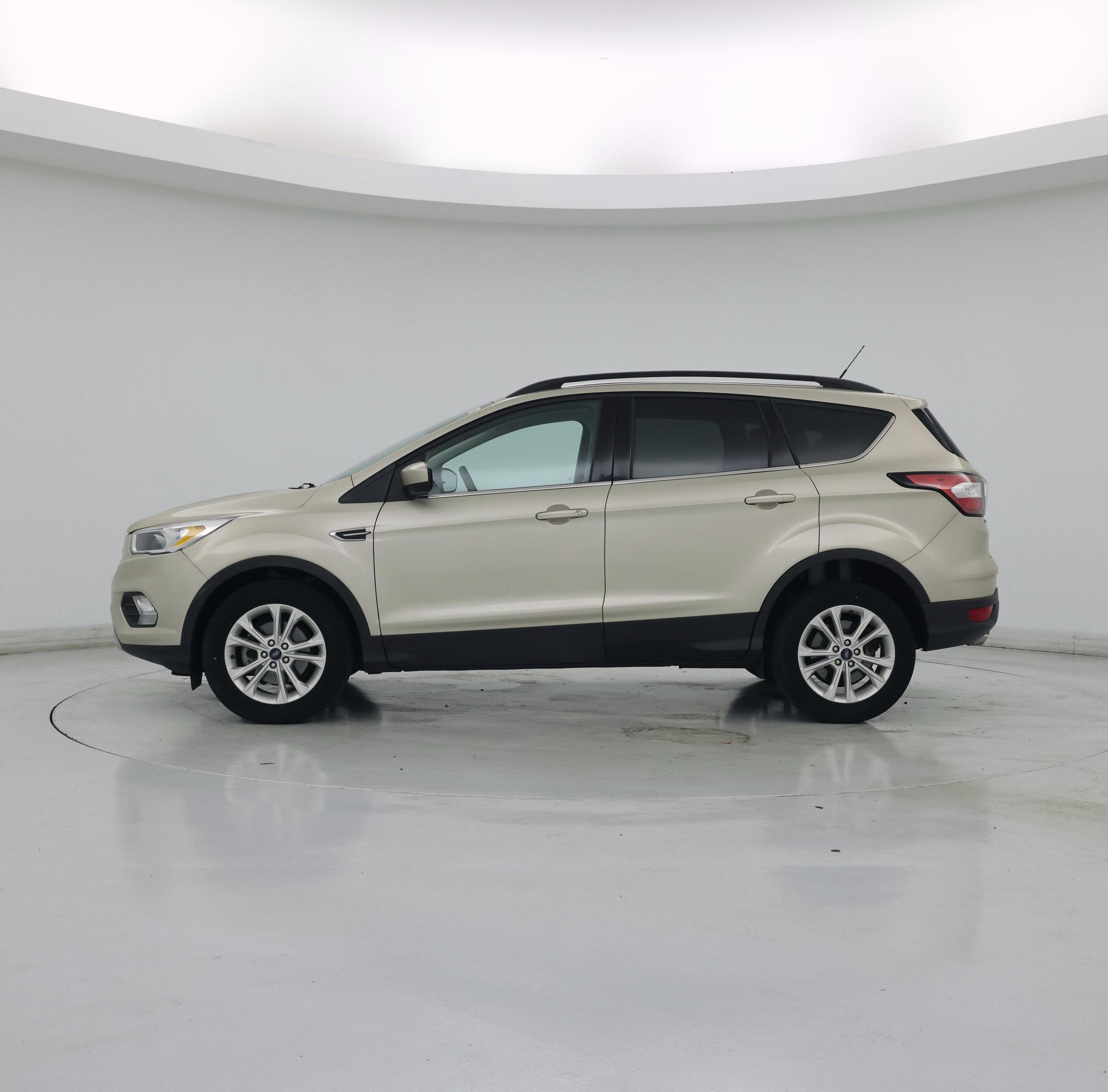 Thumbnail: 2018 Ford Escape - 3