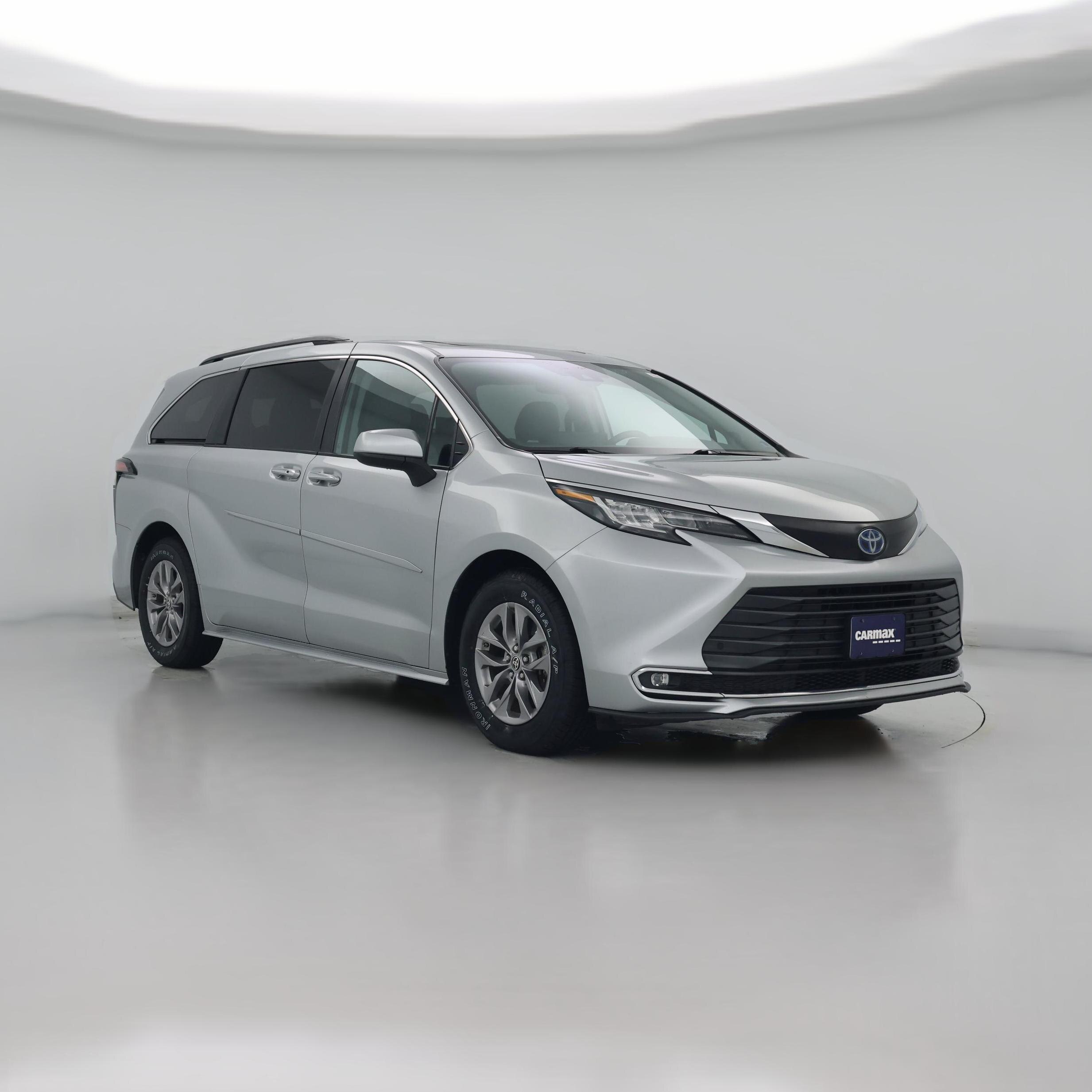 Thumbnail: 2022 Toyota Sienna - 1