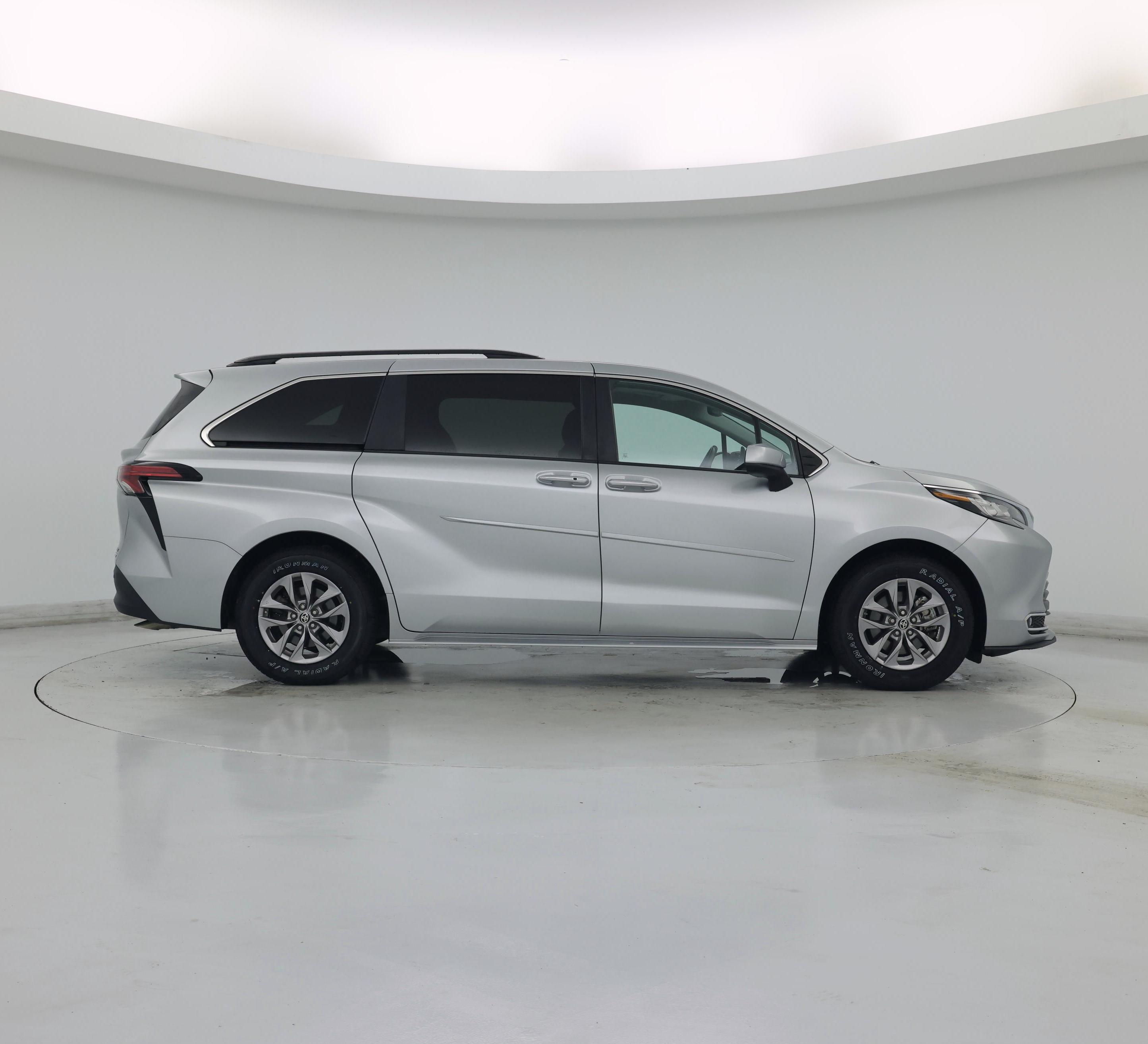 Thumbnail: 2022 Toyota Sienna - 7