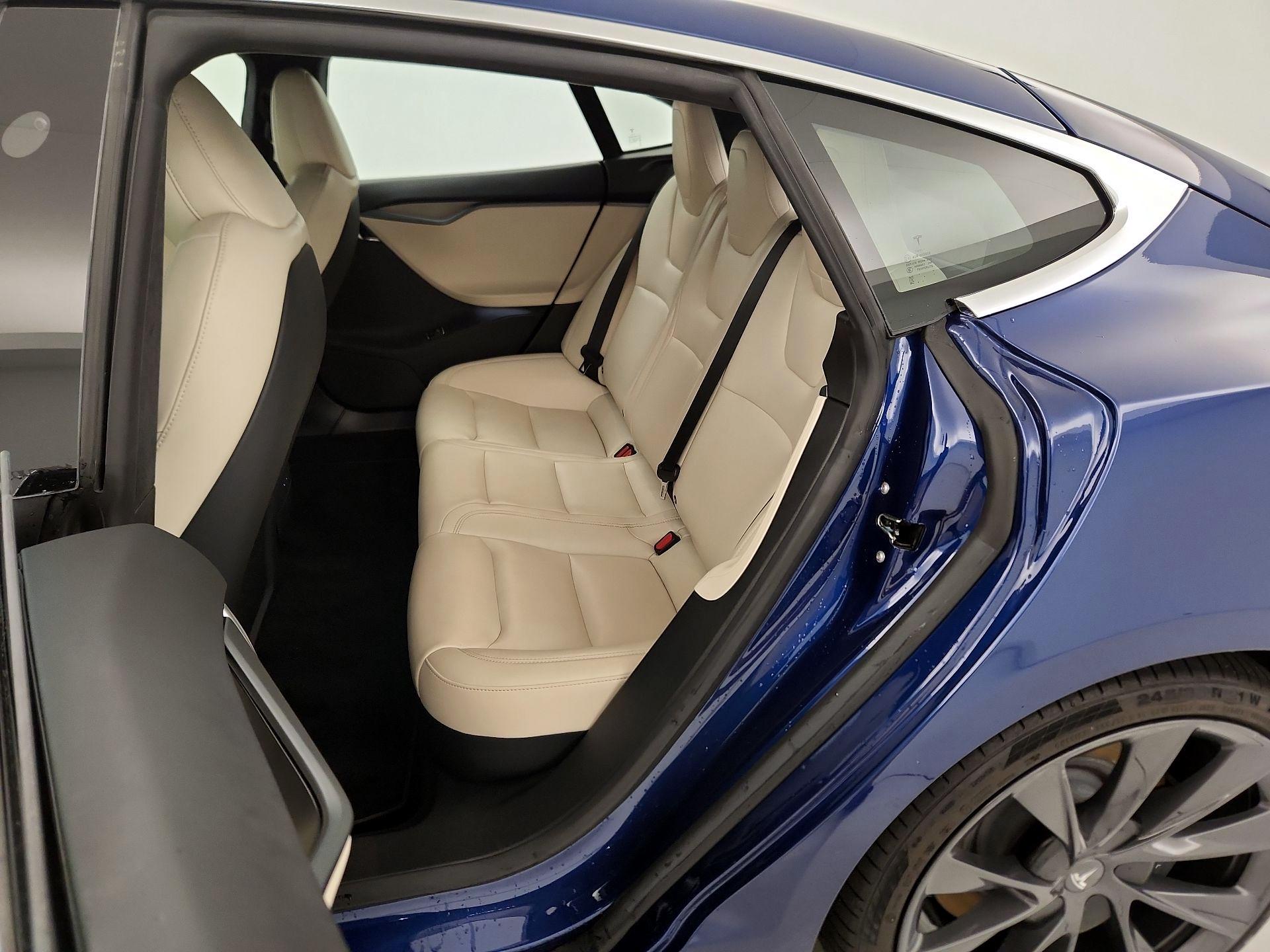 Thumbnail: 2020 Tesla Model S - 18