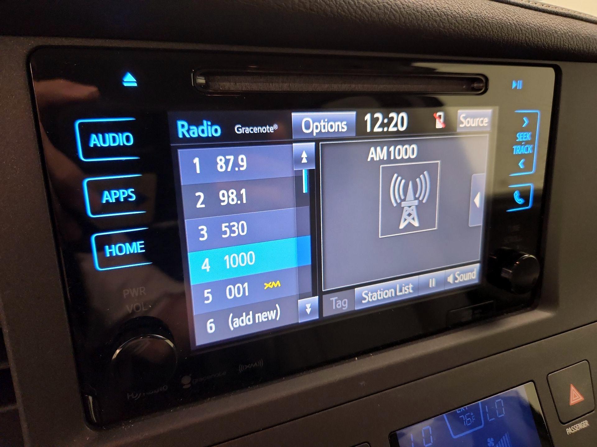 Thumbnail: 2016 Toyota Sienna - 14