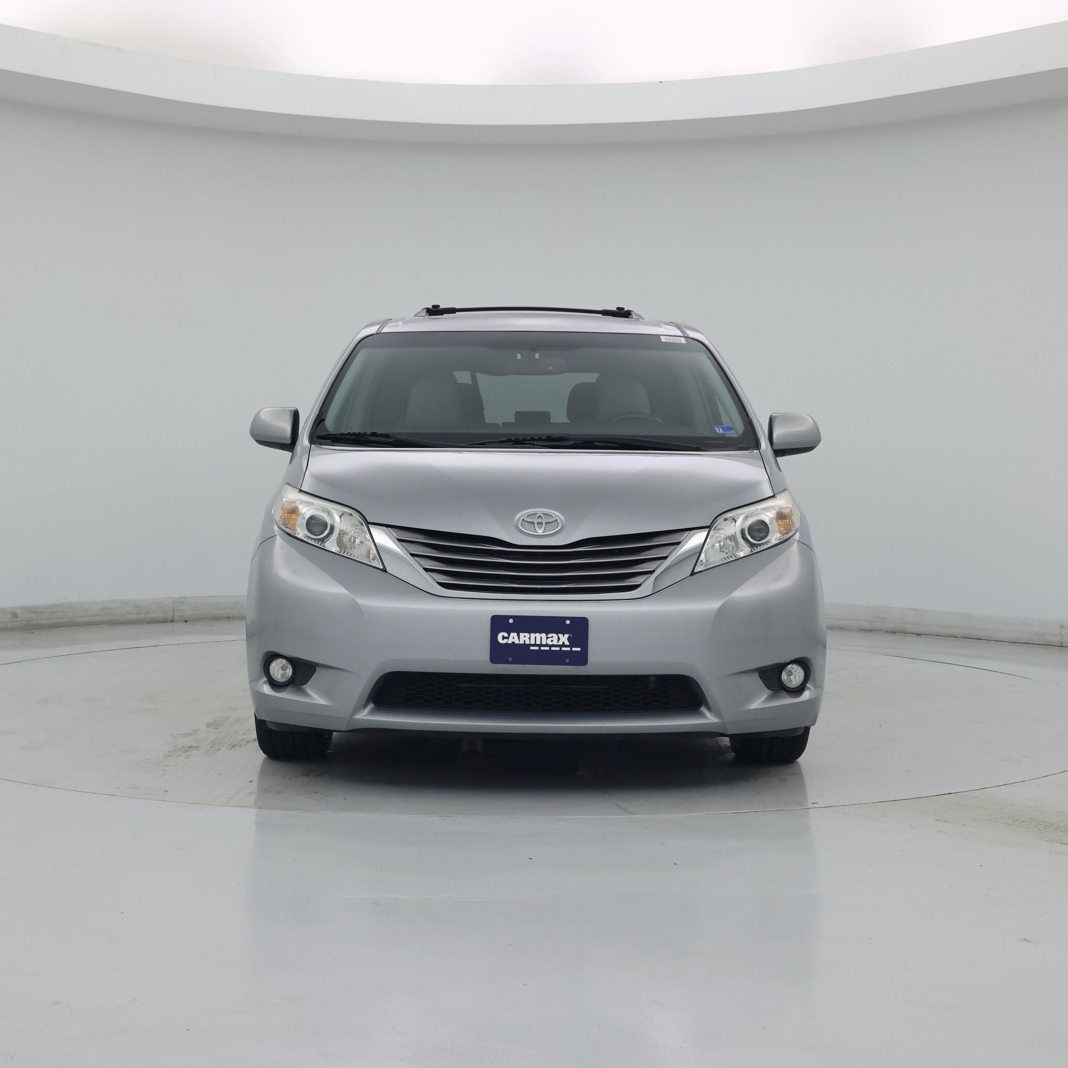 Thumbnail: 2016 Toyota Sienna - 5