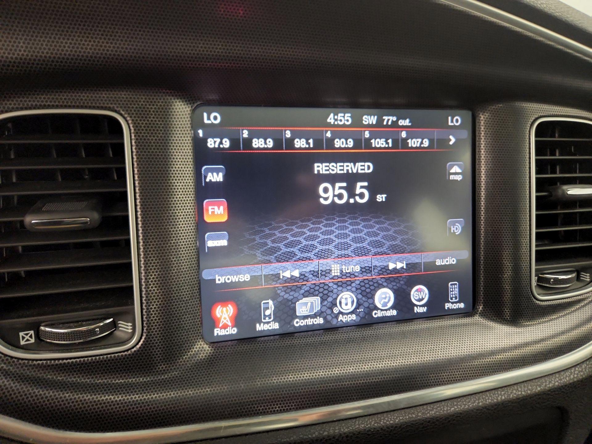 Thumbnail: 2015 Dodge Charger - 16