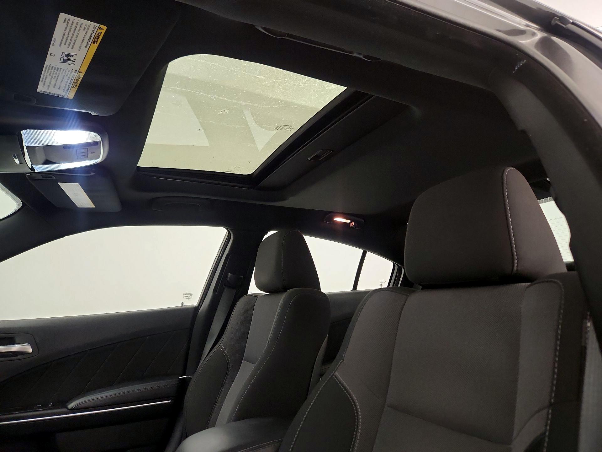 Thumbnail: 2015 Dodge Charger - 20