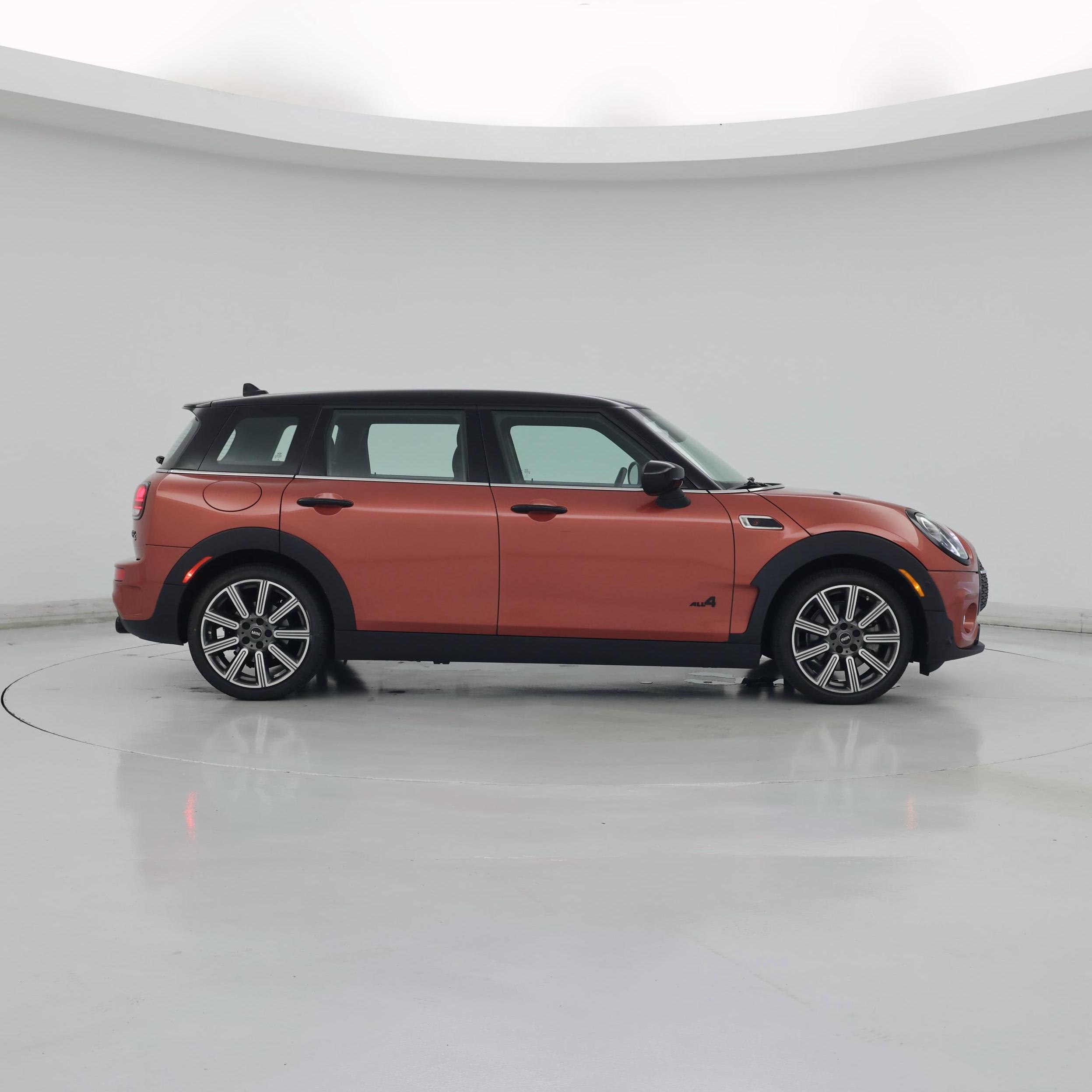 Thumbnail: 2023 MINI Cooper Clubman - 7