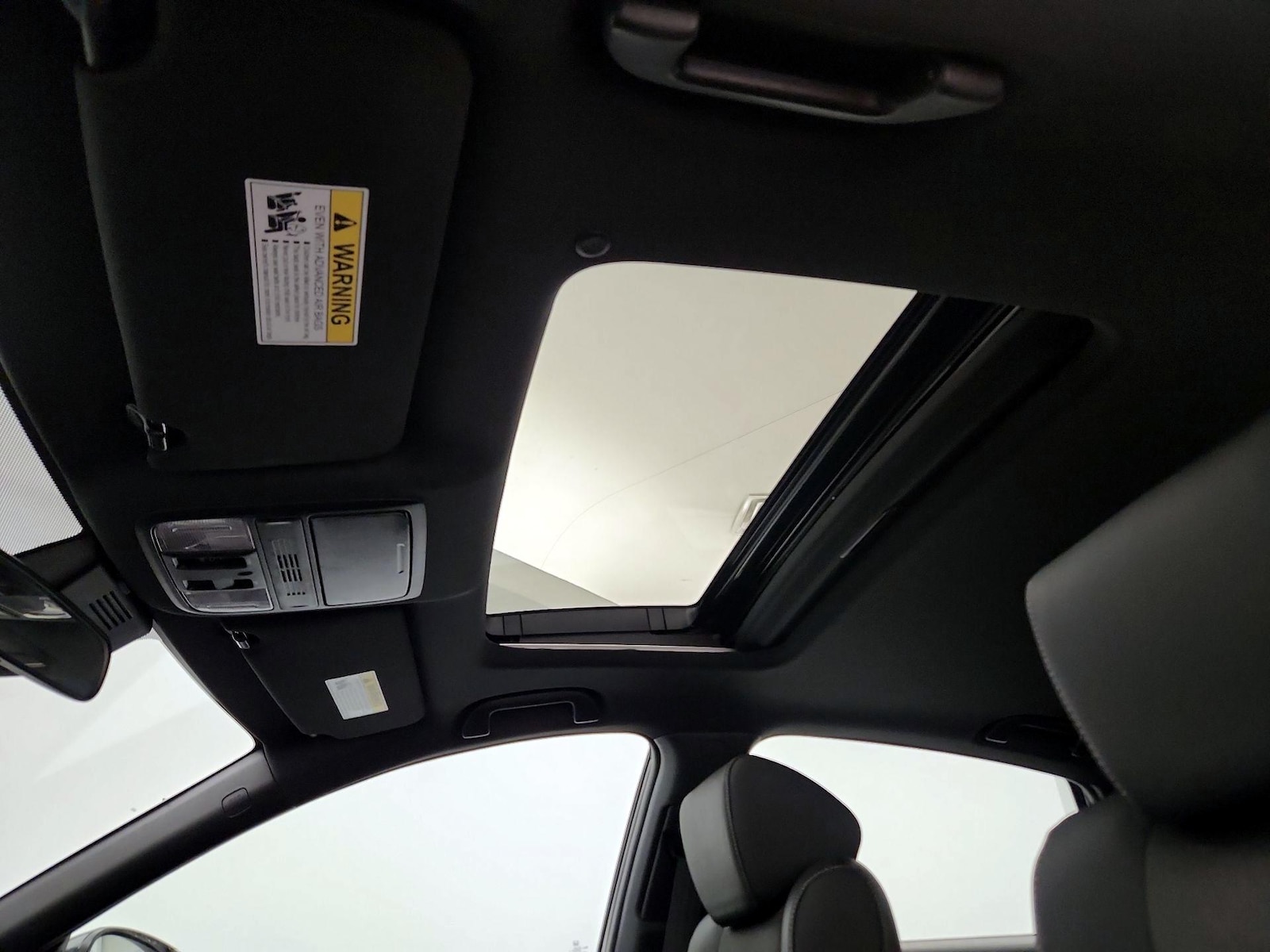 Sunroof(s) & Overhead Airbags