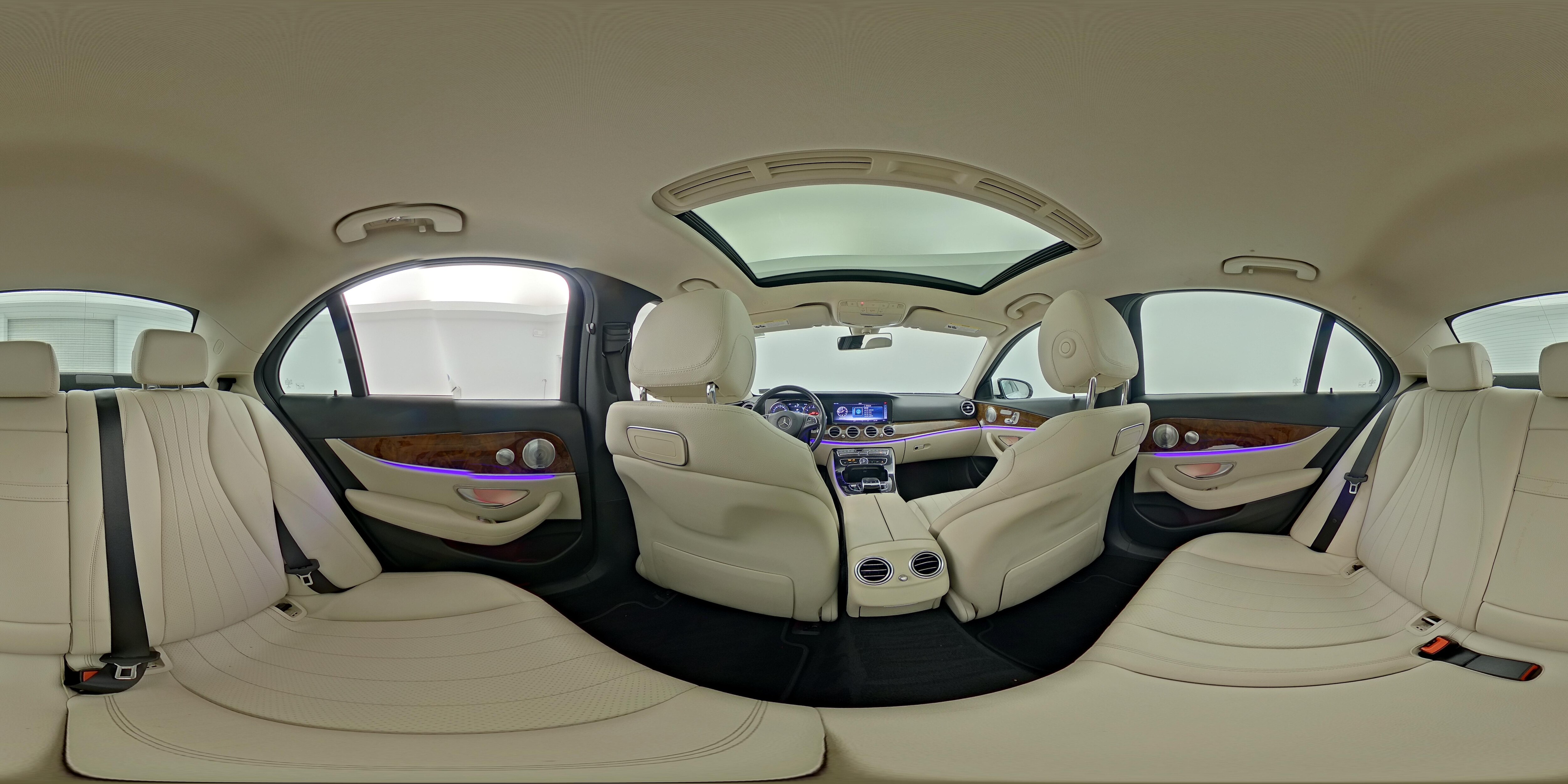 2018 Mercedes-Benz E-Class E300 - Photo 26