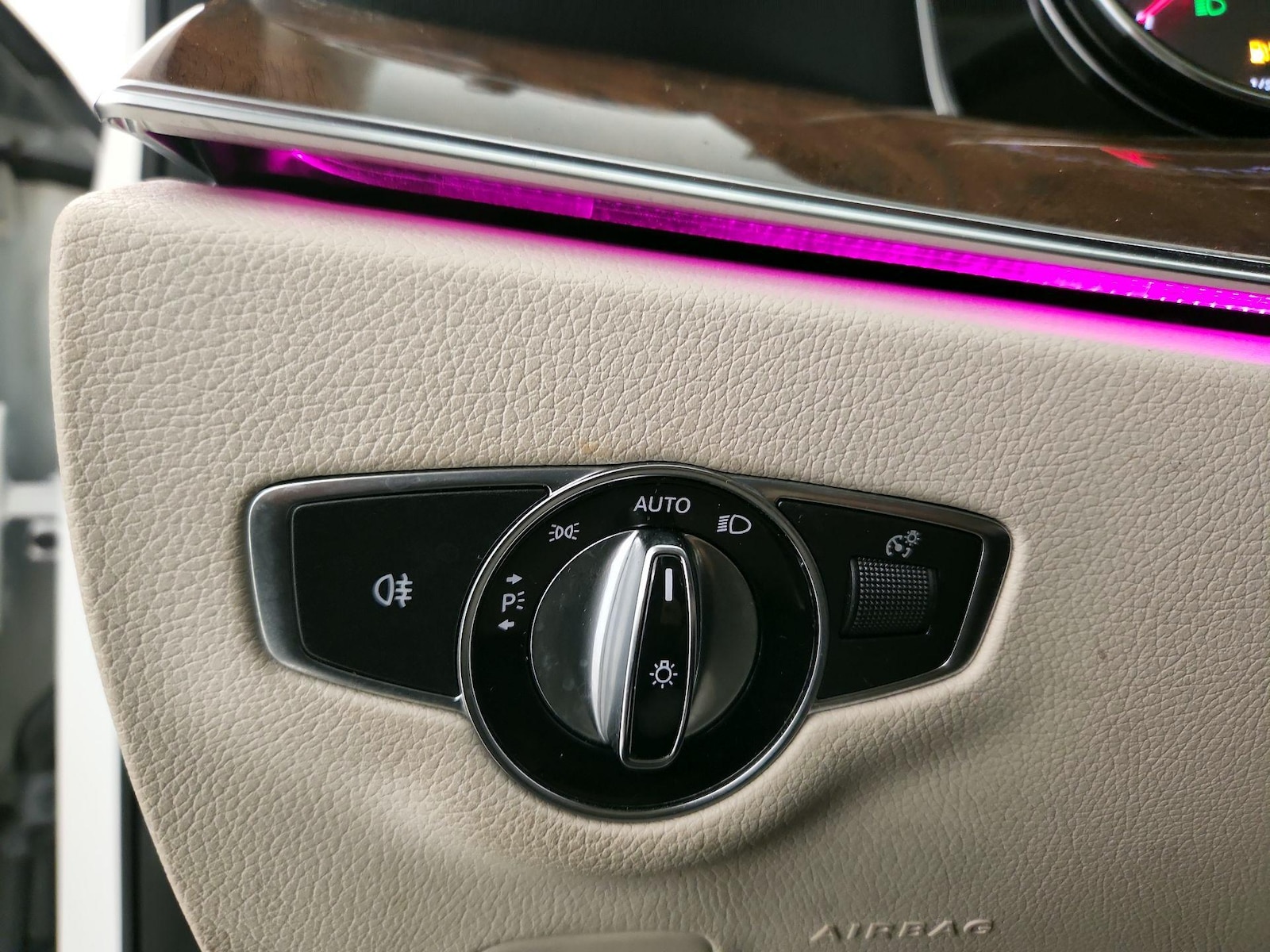 2018 Mercedes-Benz E-Class E300 - Photo 14