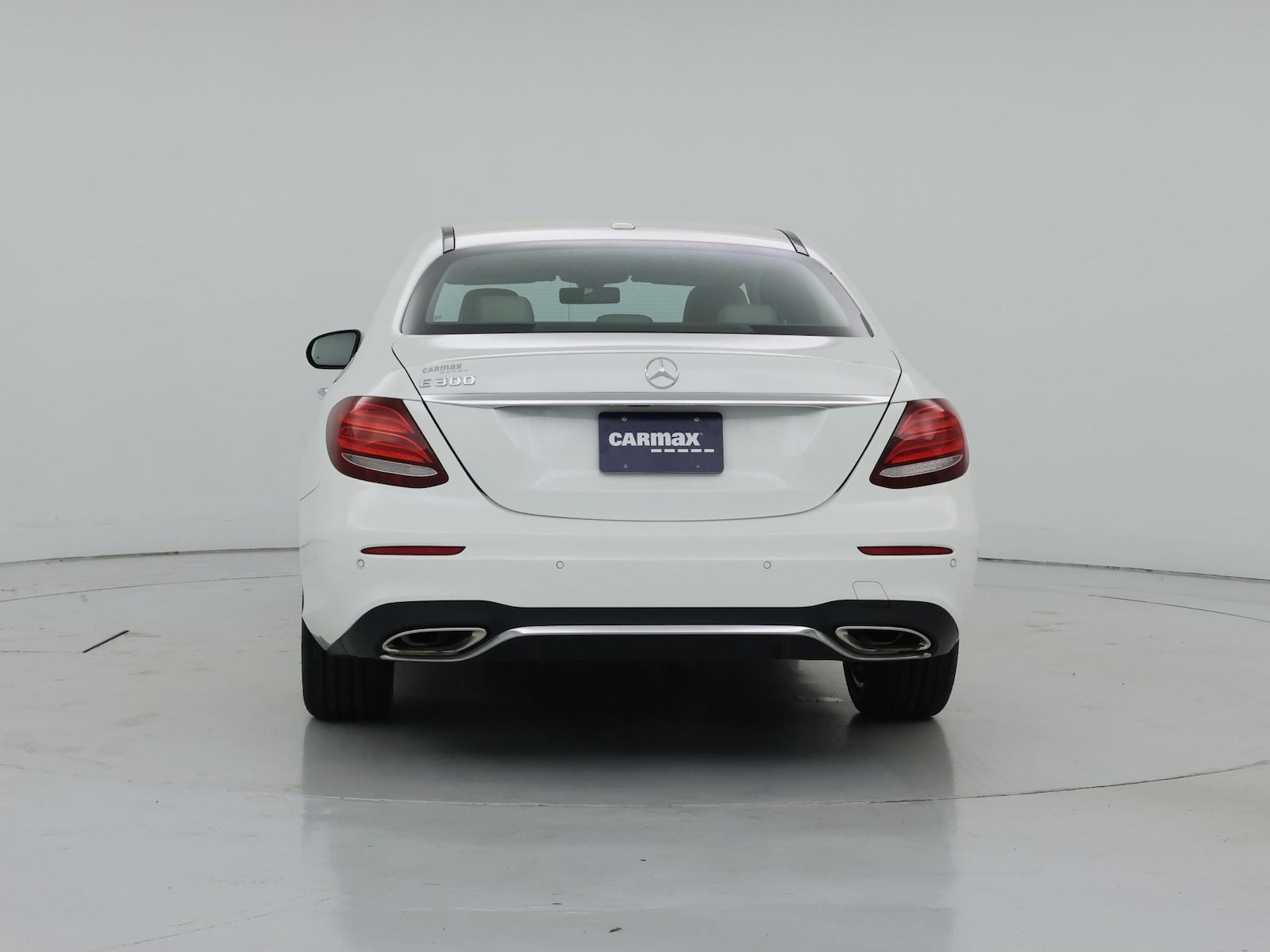 2018 Mercedes-Benz E-Class E300 - Photo 7