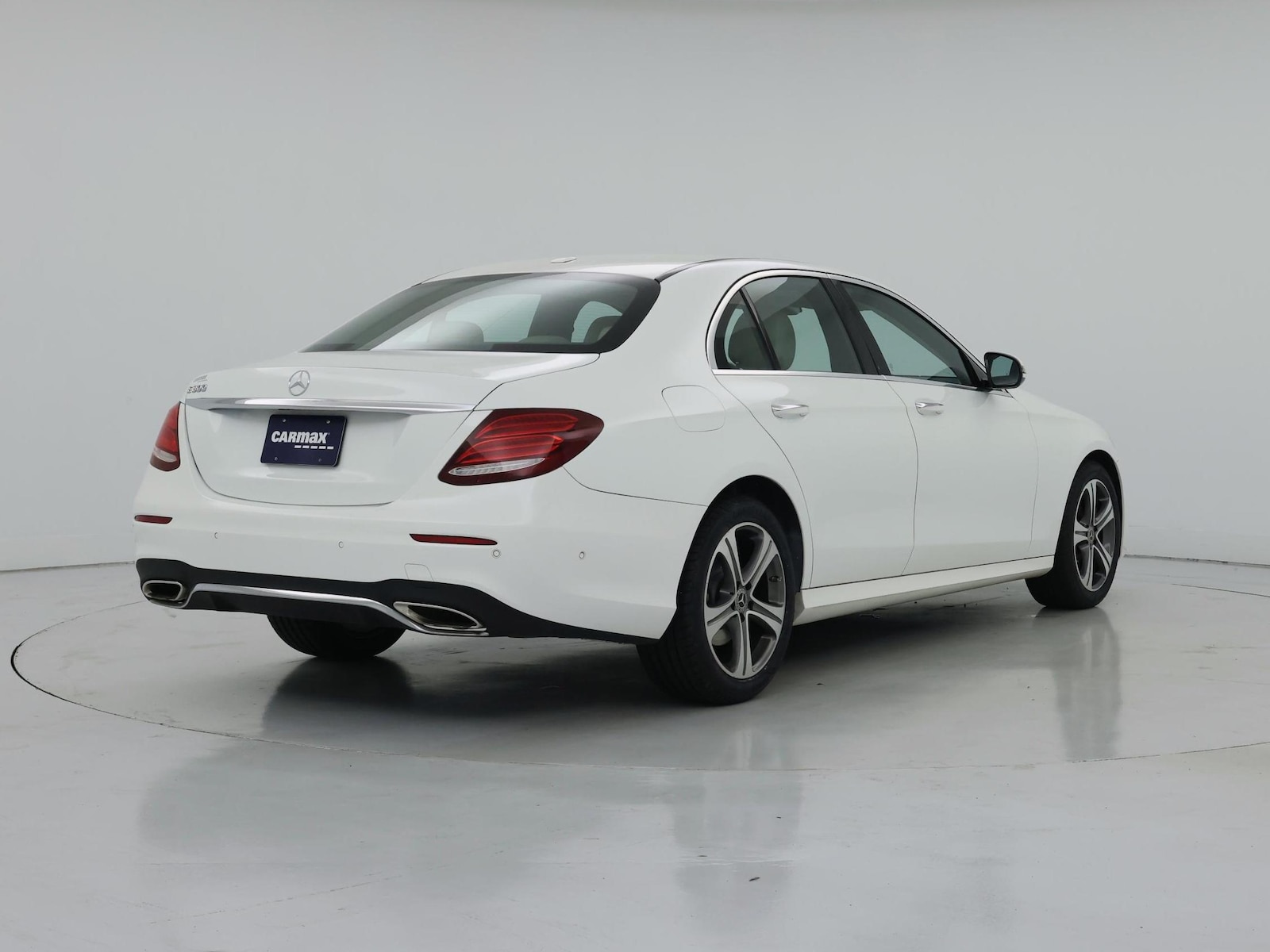 2018 Mercedes-Benz E-Class E300 - Photo 9