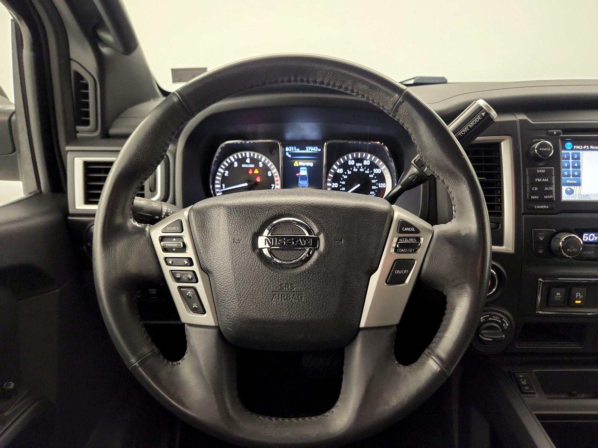 Thumbnail: 2018 Nissan Titan - 10