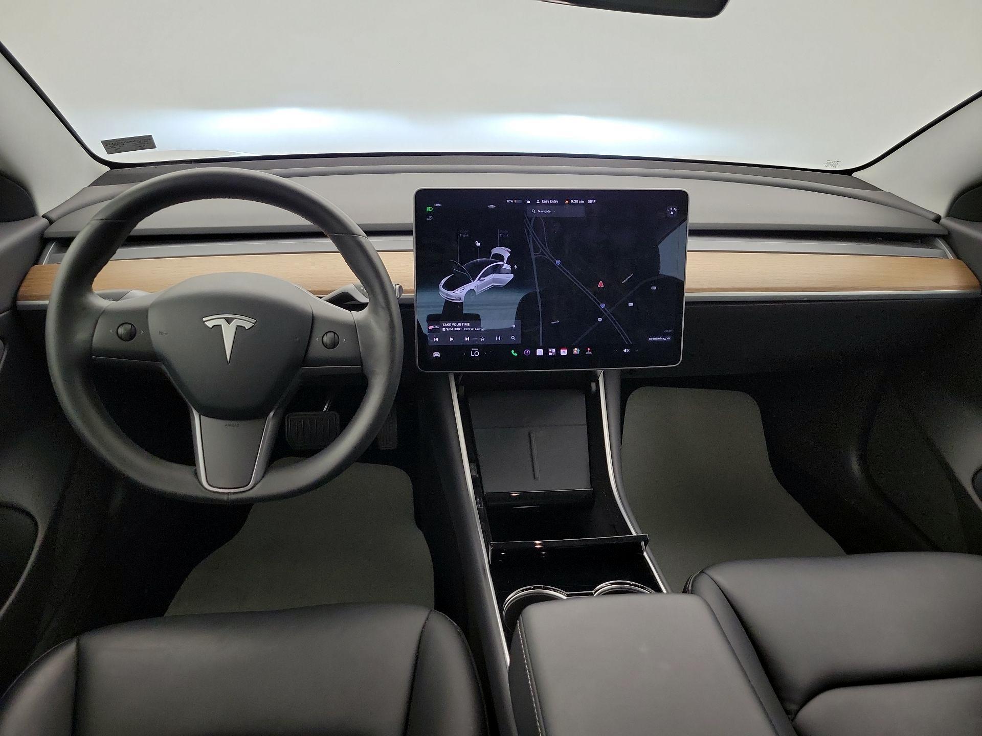 Thumbnail: 2020 Tesla Model 3 - 9