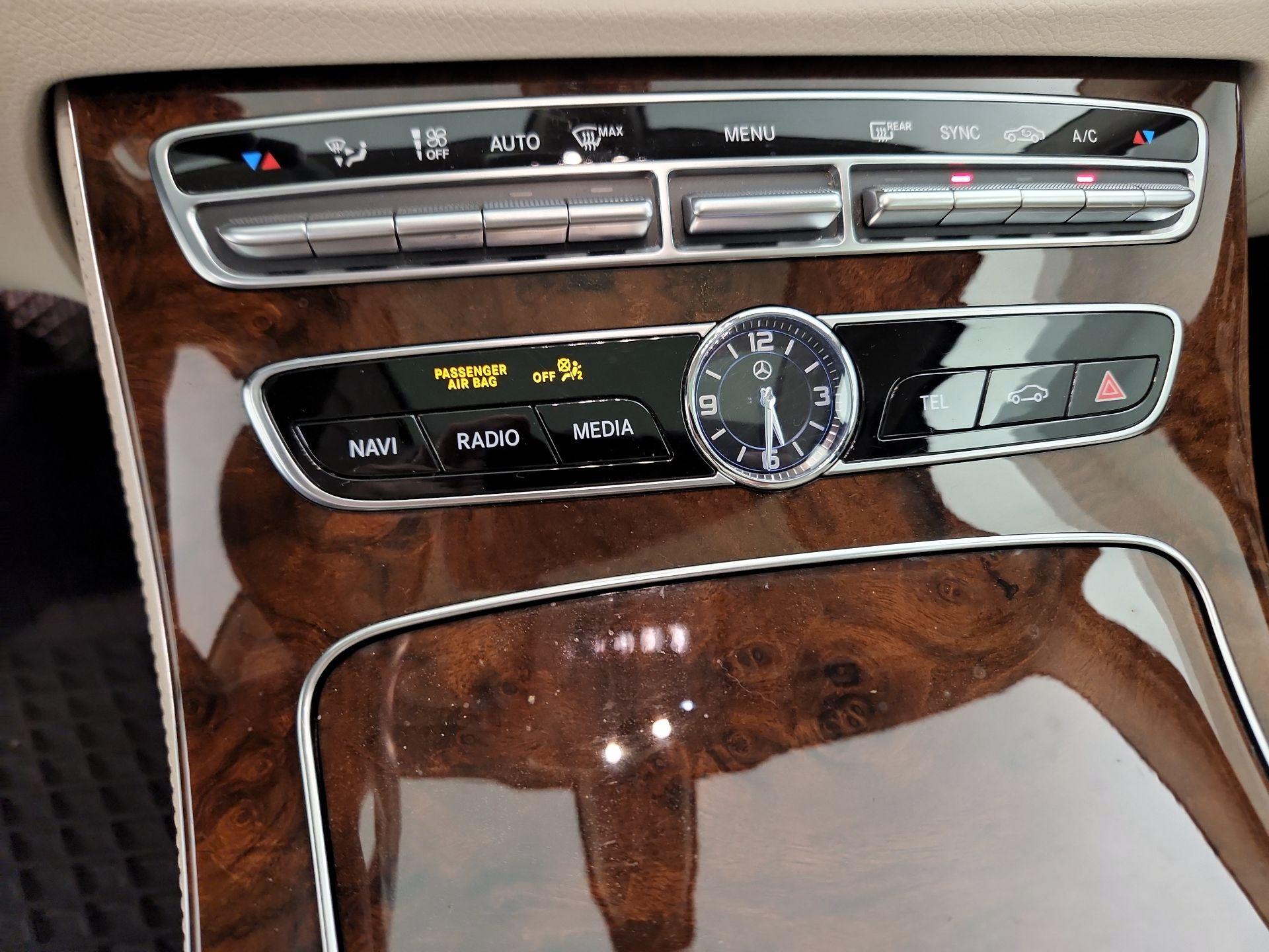 Thumbnail: 2019 Mercedes-Benz E-Class - 17