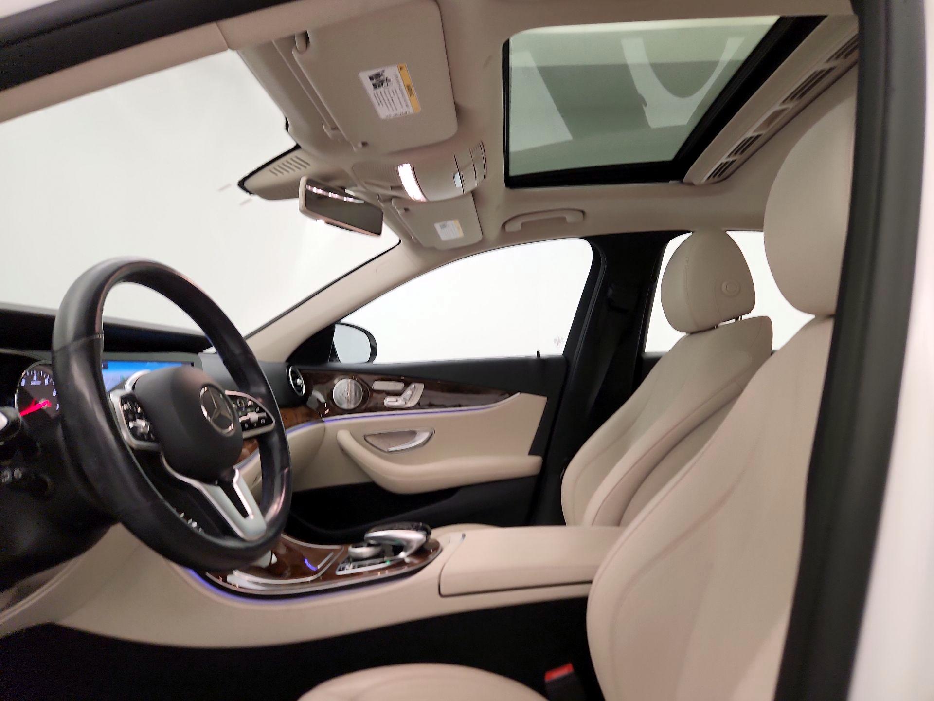 Thumbnail: 2019 Mercedes-Benz E-Class - 20