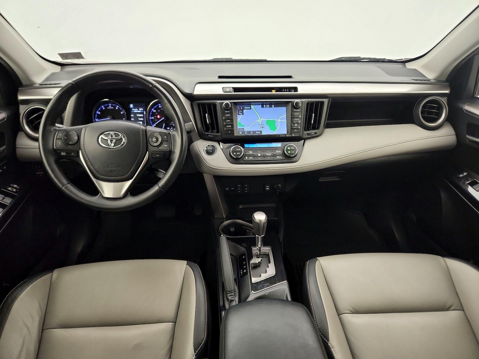 2018 Toyota RAV4 Limited - Photo 10