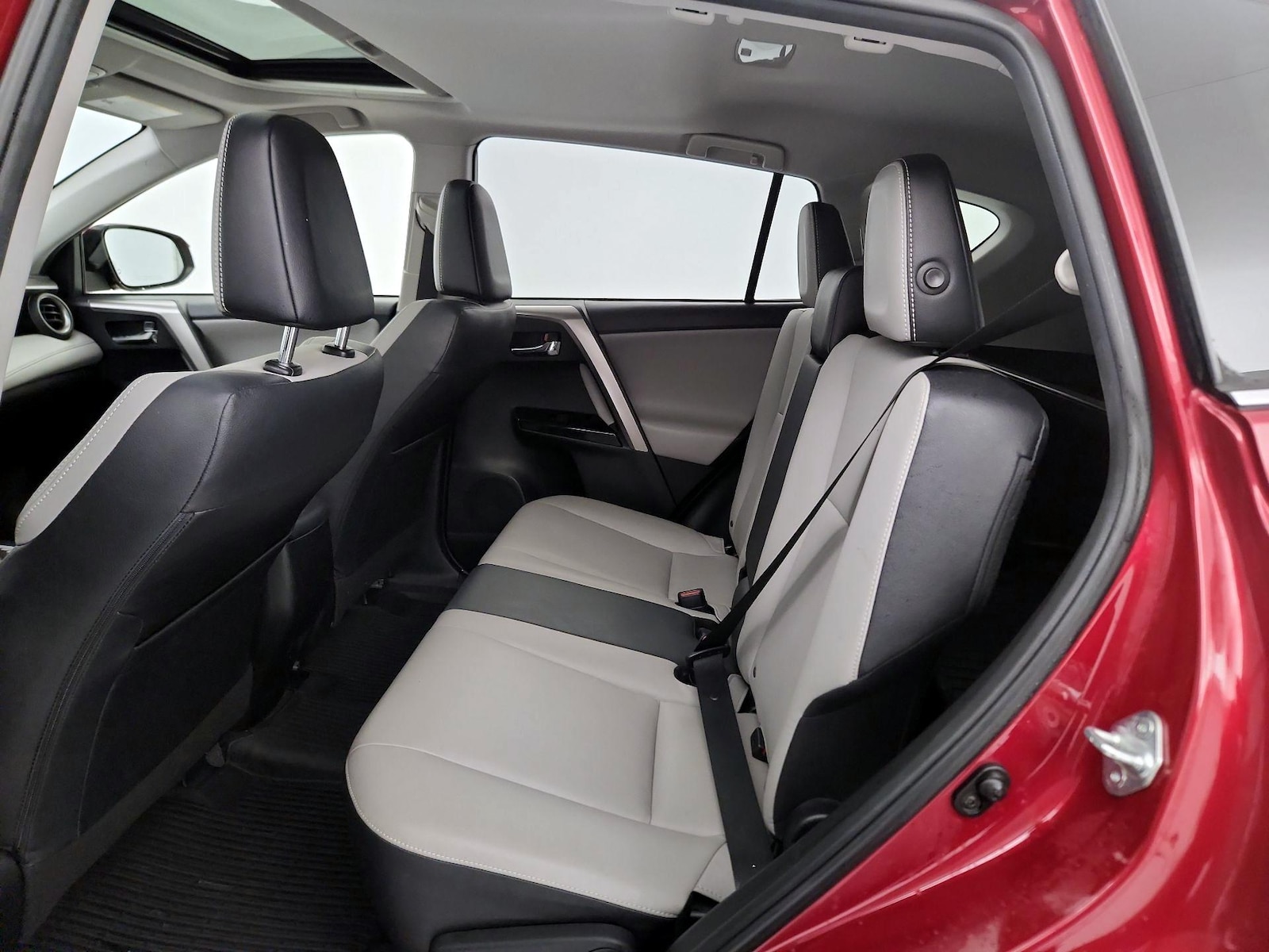 2018 Toyota RAV4 Limited - Photo 22