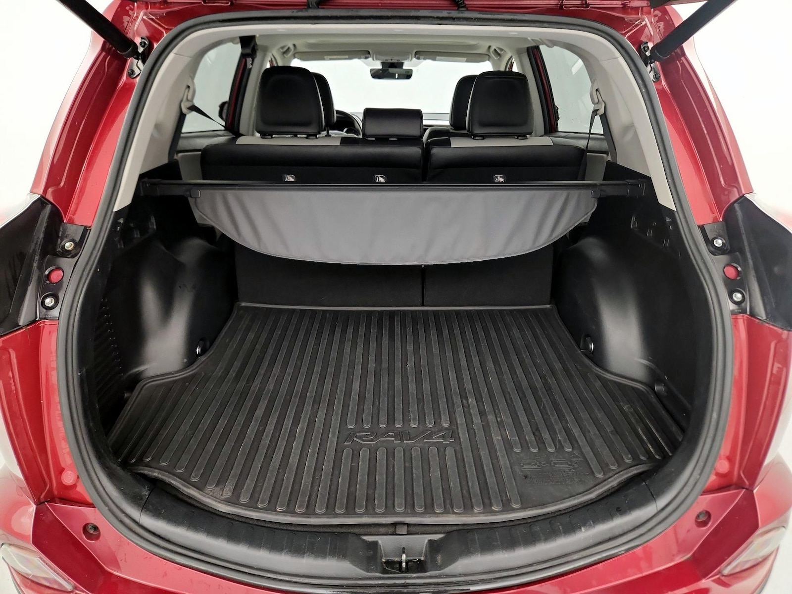 2018 Toyota RAV4 Limited - Photo 23