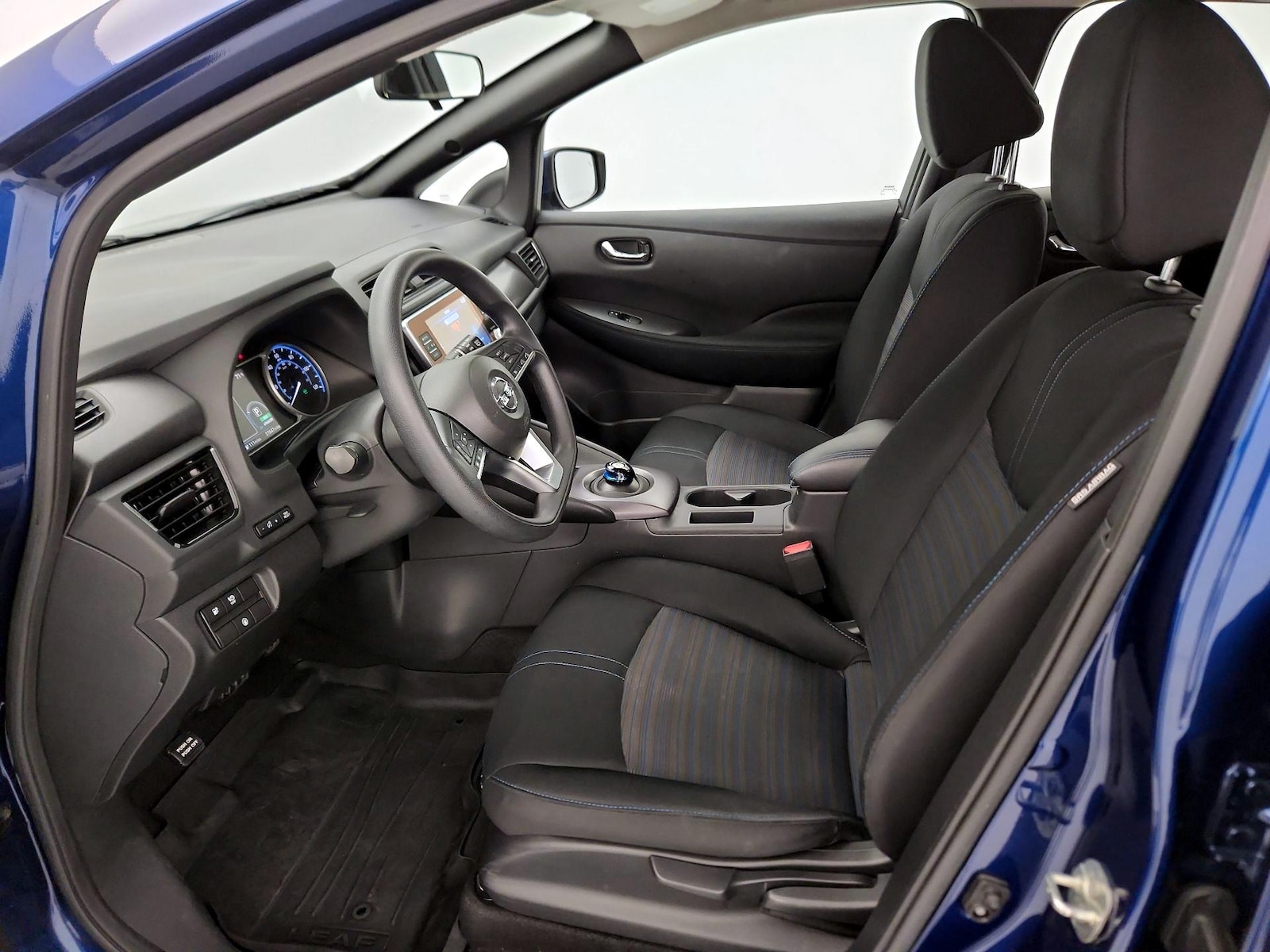 2022 Nissan LEAF S - Photo 12