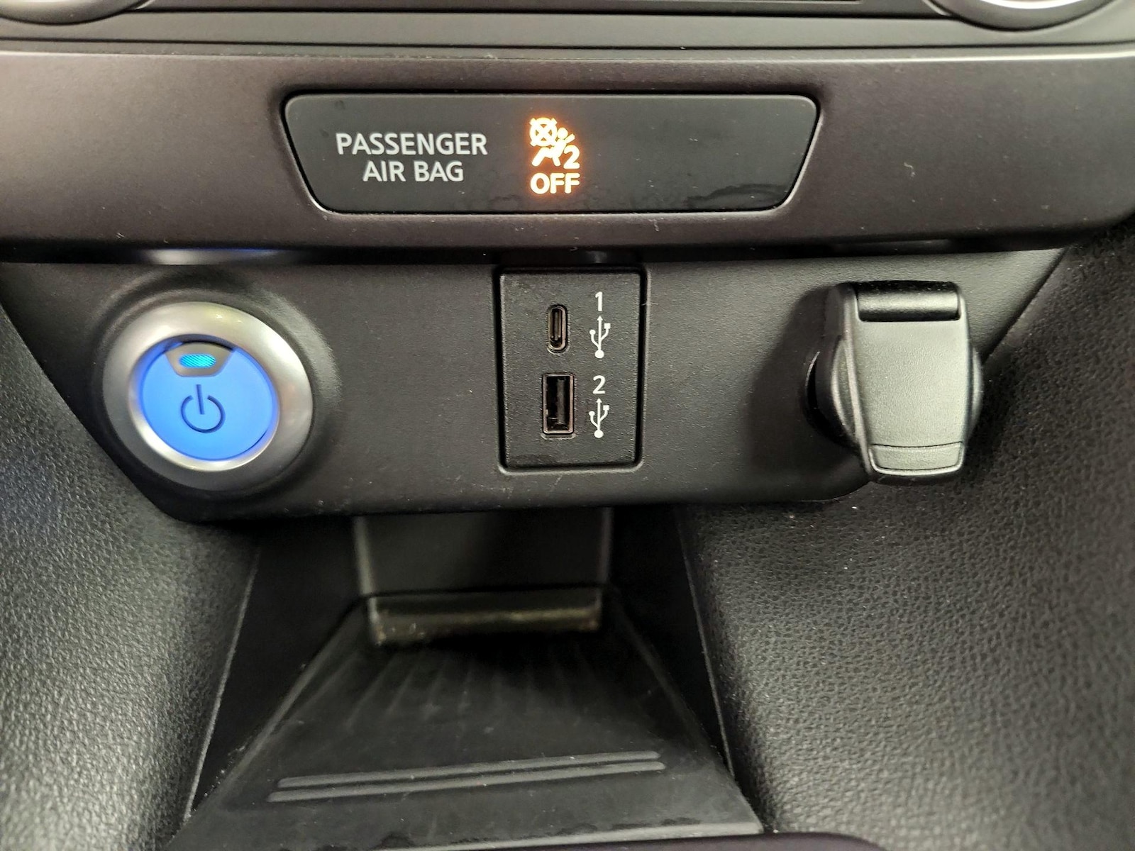 2022 Nissan LEAF S - Photo 19