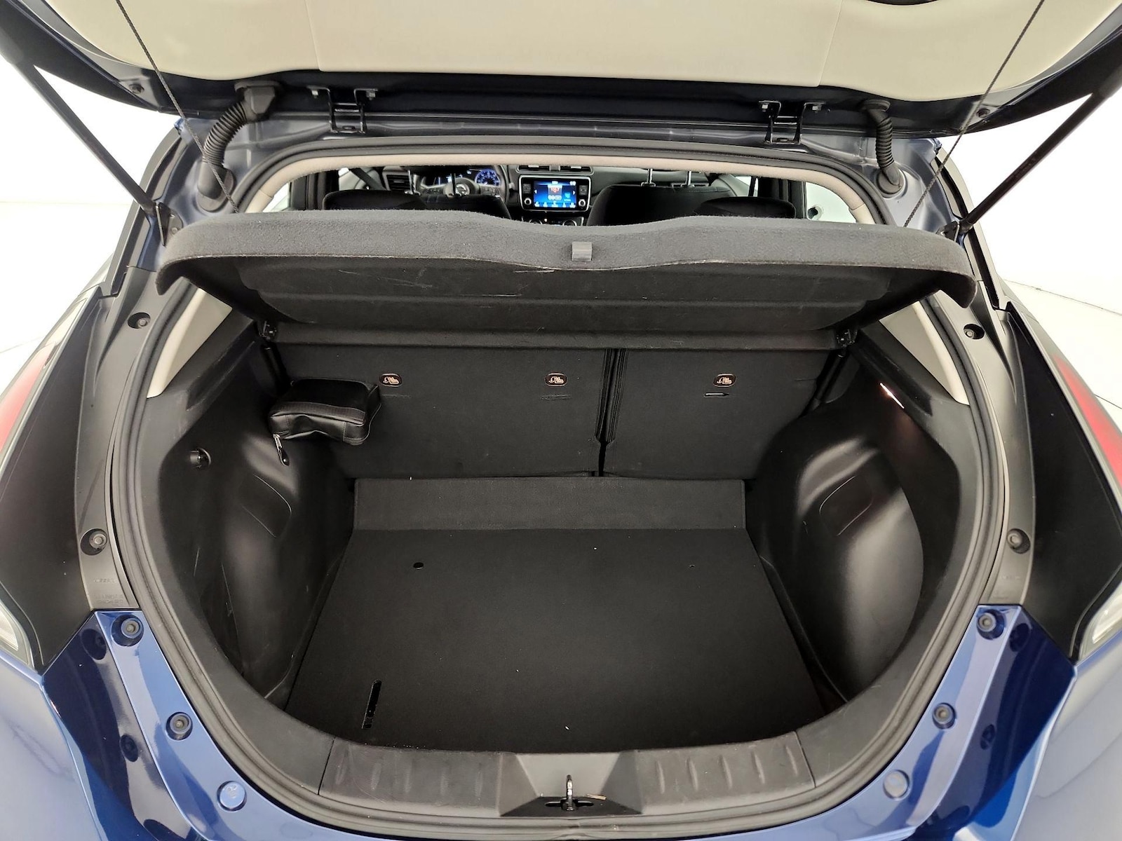 2022 Nissan LEAF S - Photo 21