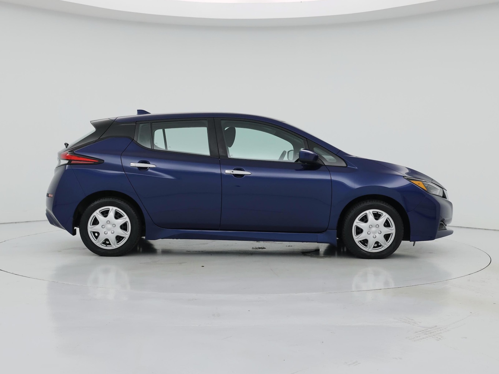 2022 Nissan LEAF S - Photo 8