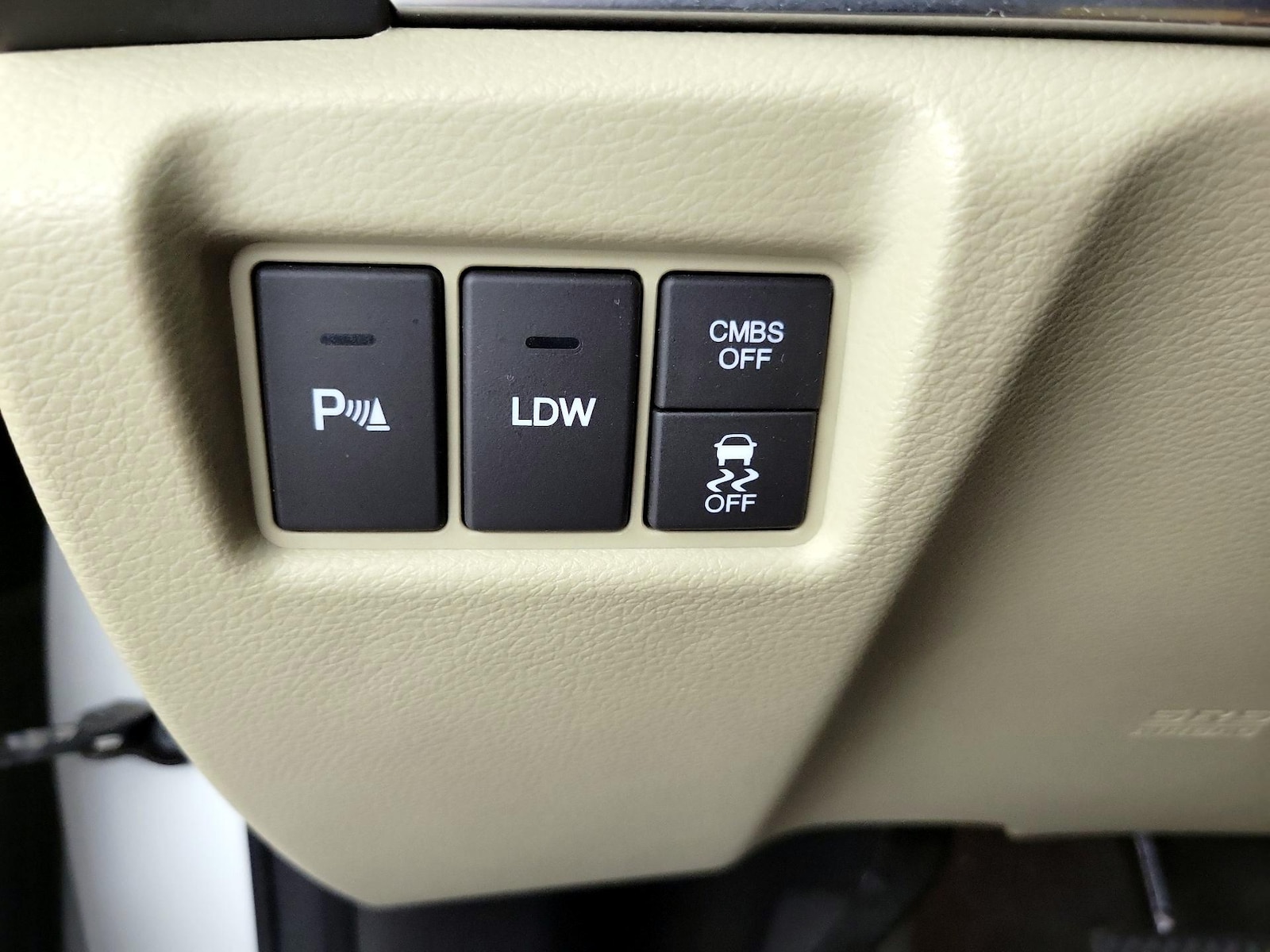 2014 Acura MDX Advance and Entertainment Package - Photo 14