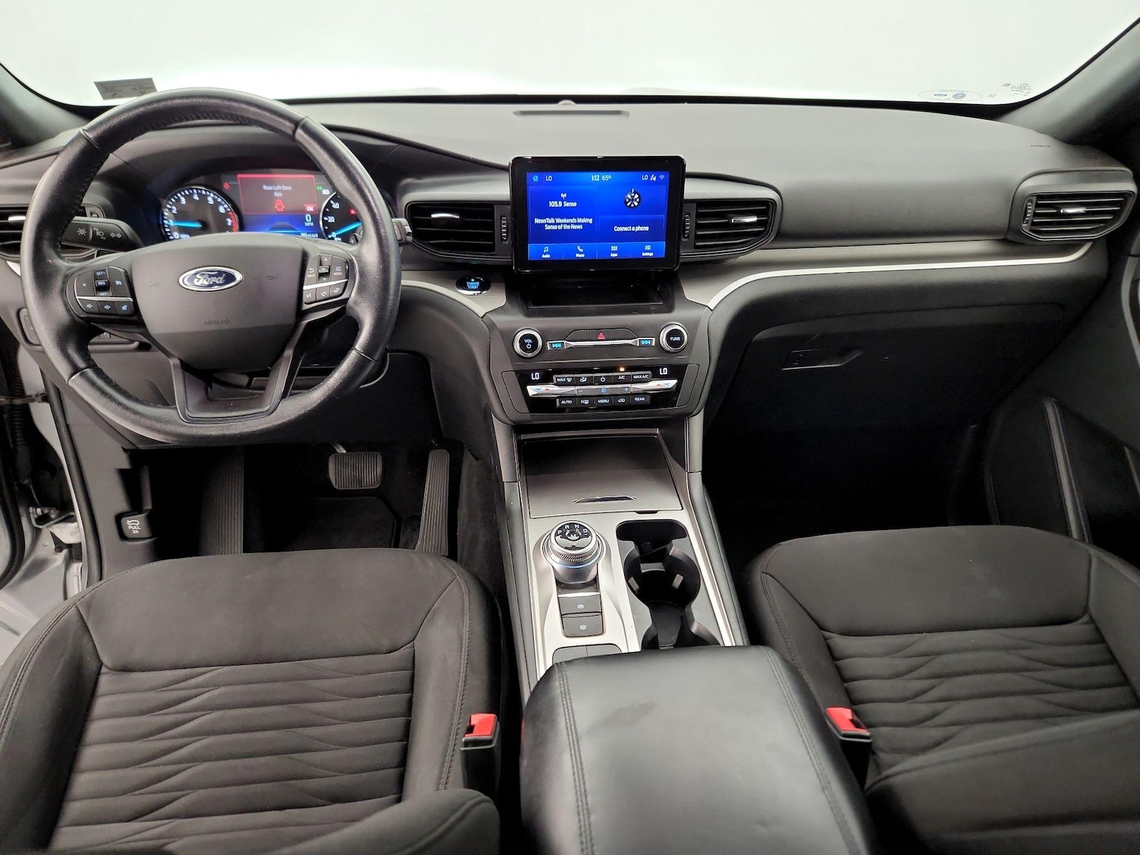 2020 Ford Explorer XLT - Photo 10