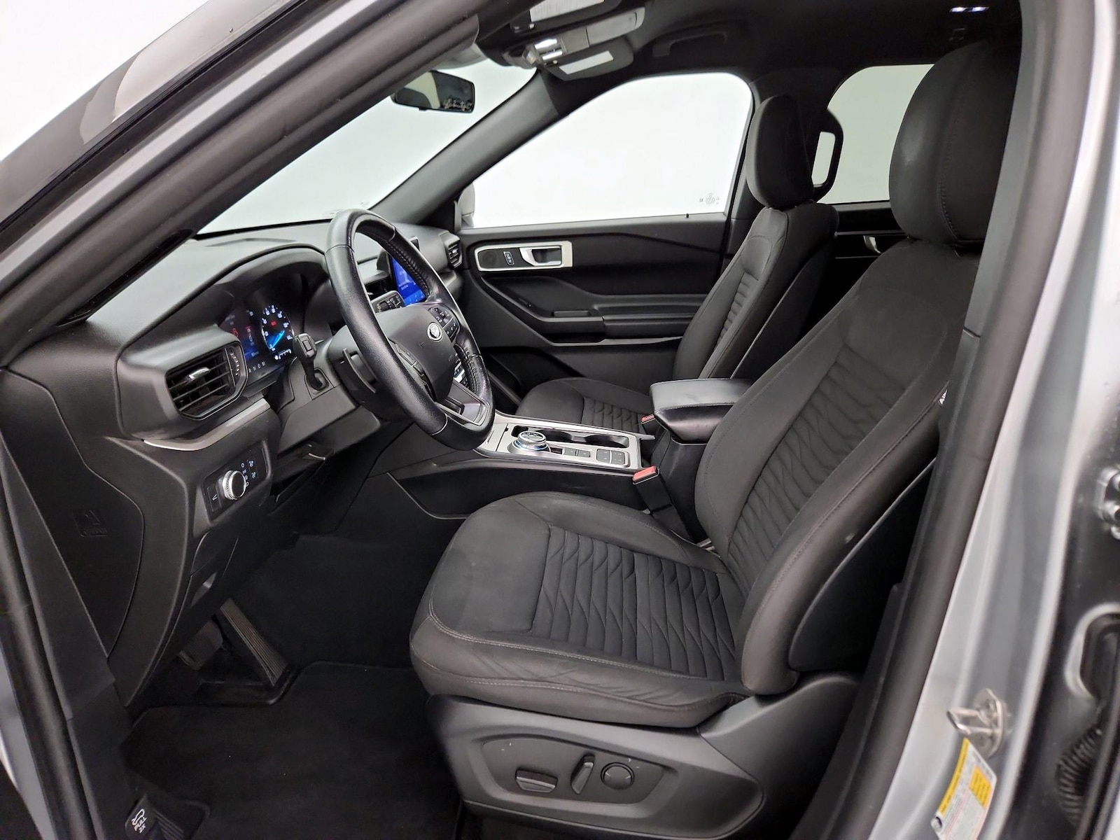 2020 Ford Explorer XLT - Photo 12